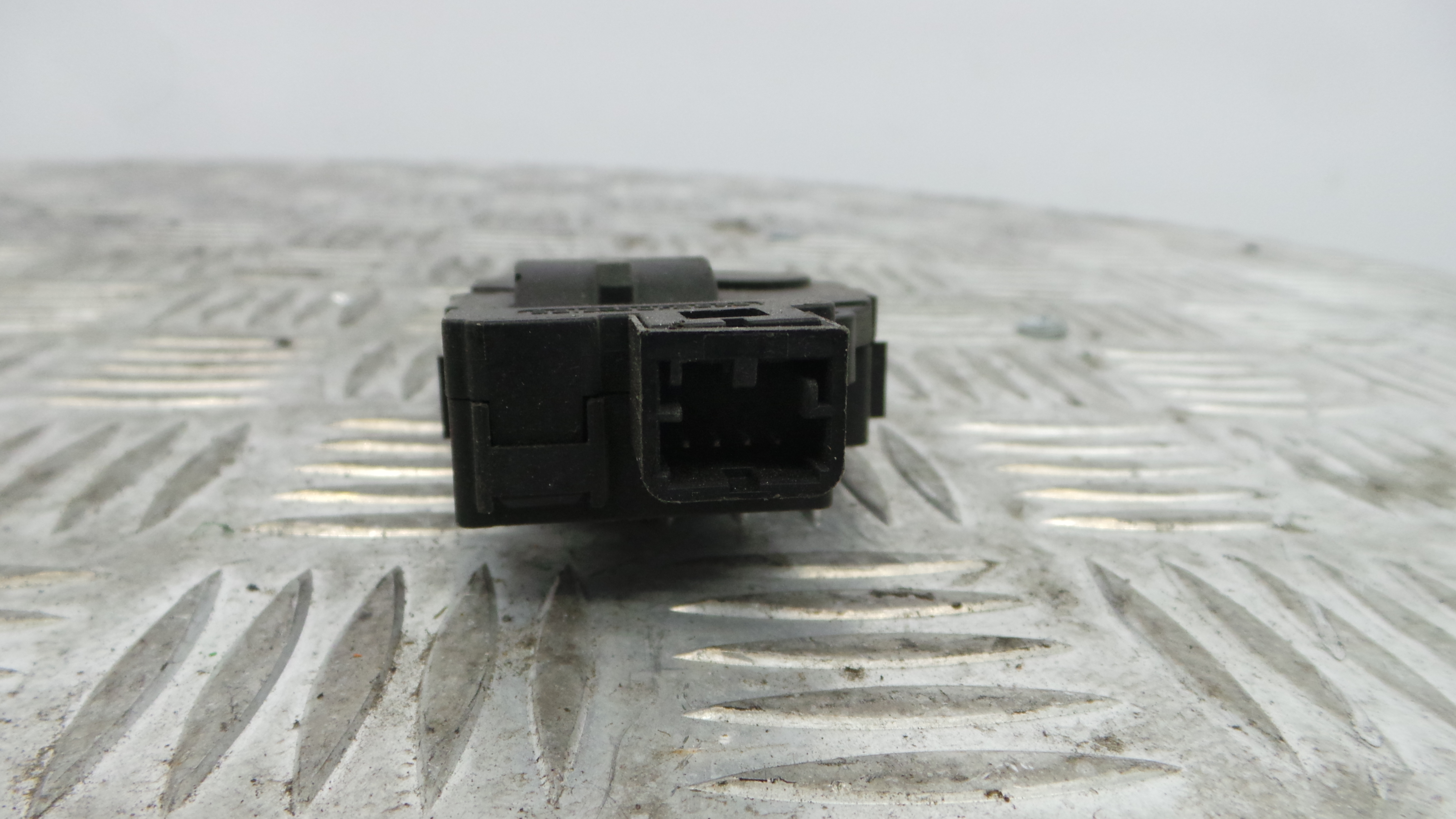 Atuador do Circuito de Ar EFB321 - BMW 1 (E87)-33194619