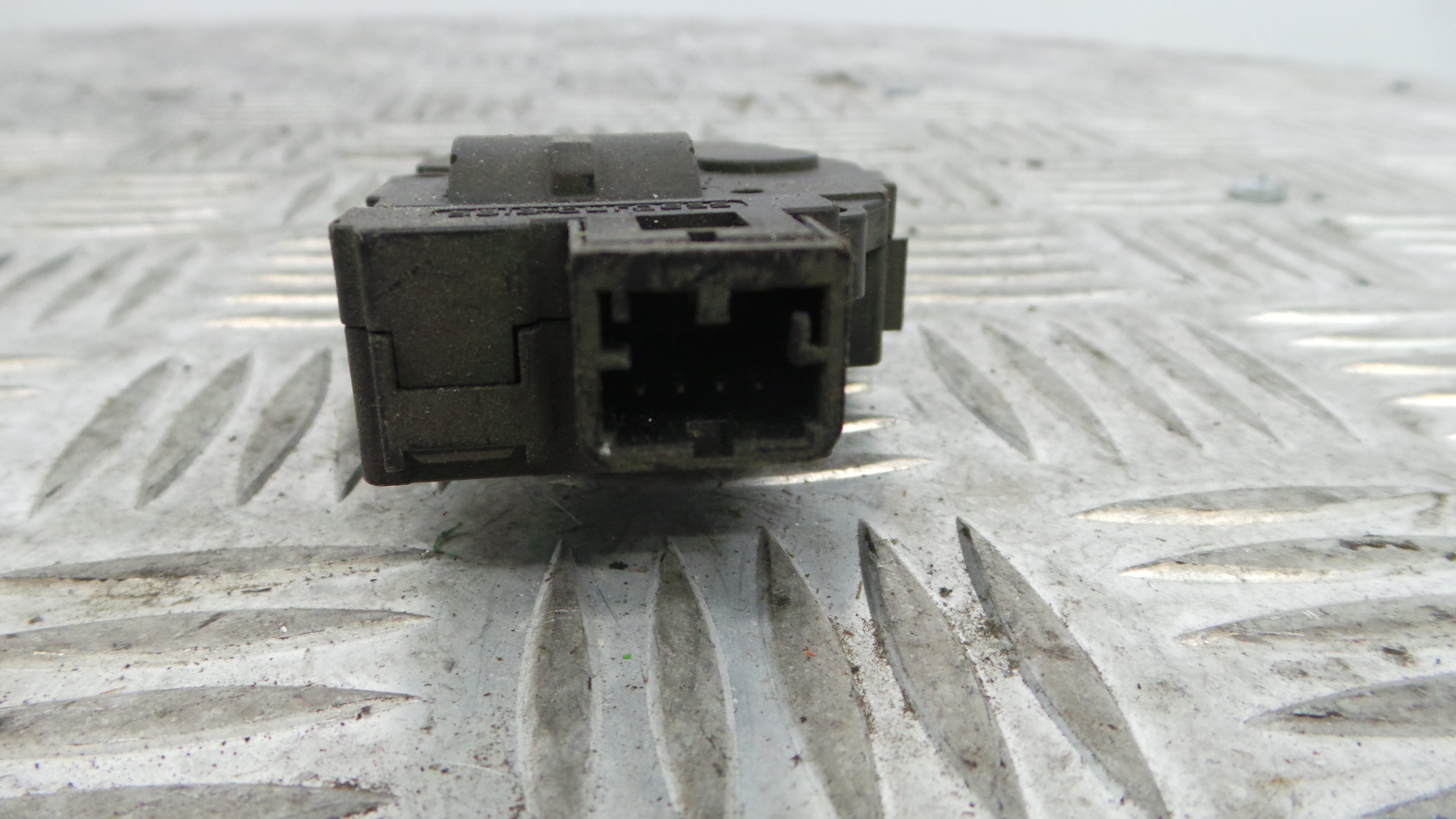 Atuador do Circuito de Ar  EFB321 - BMW 1 (E87)-33194623