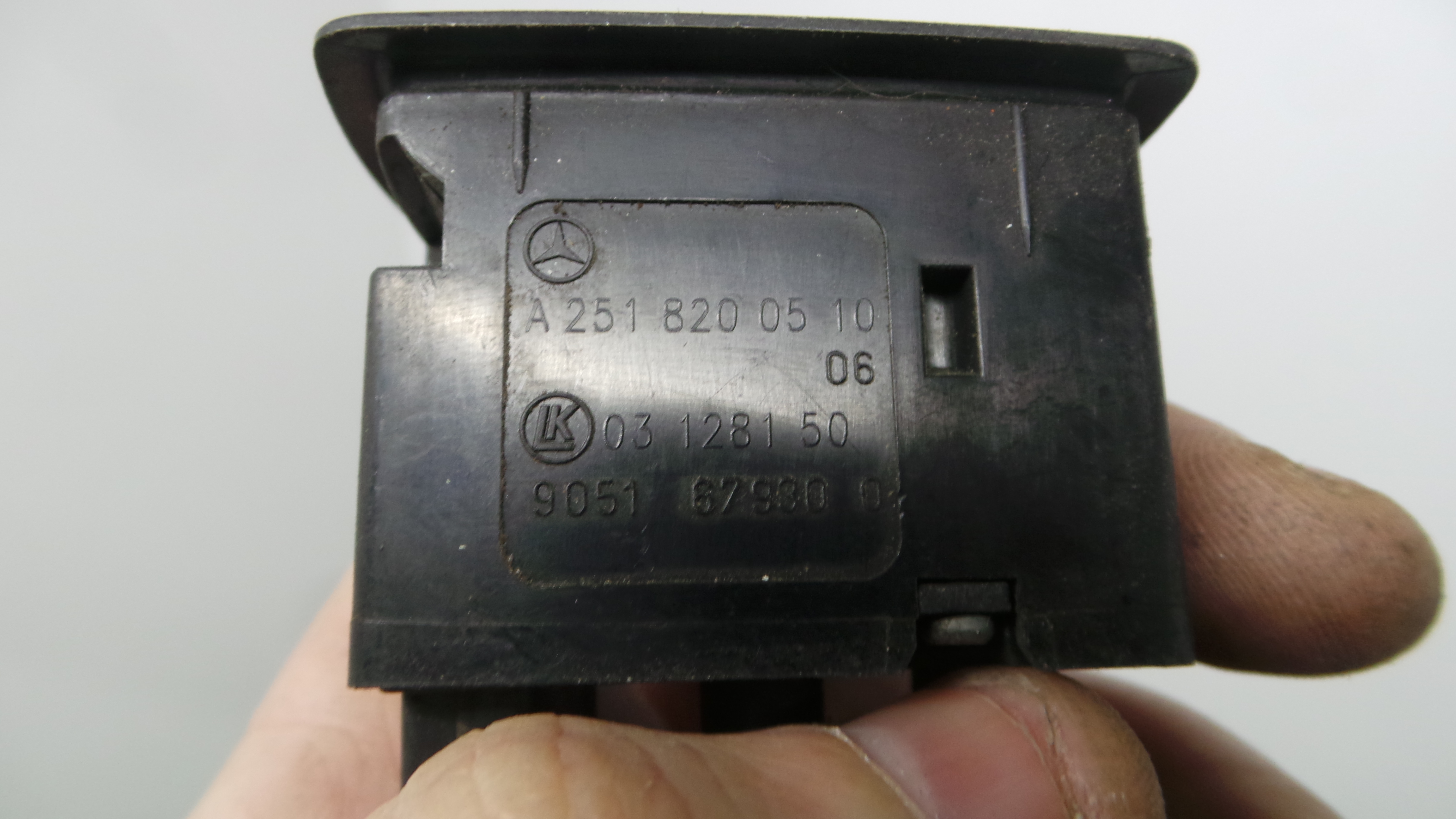 Interruptor / Comando Elevador Vidro Trás Esq A2518200510 - MERCEDES-BENZ B-CLASS Sports Tourer (W2-33194737