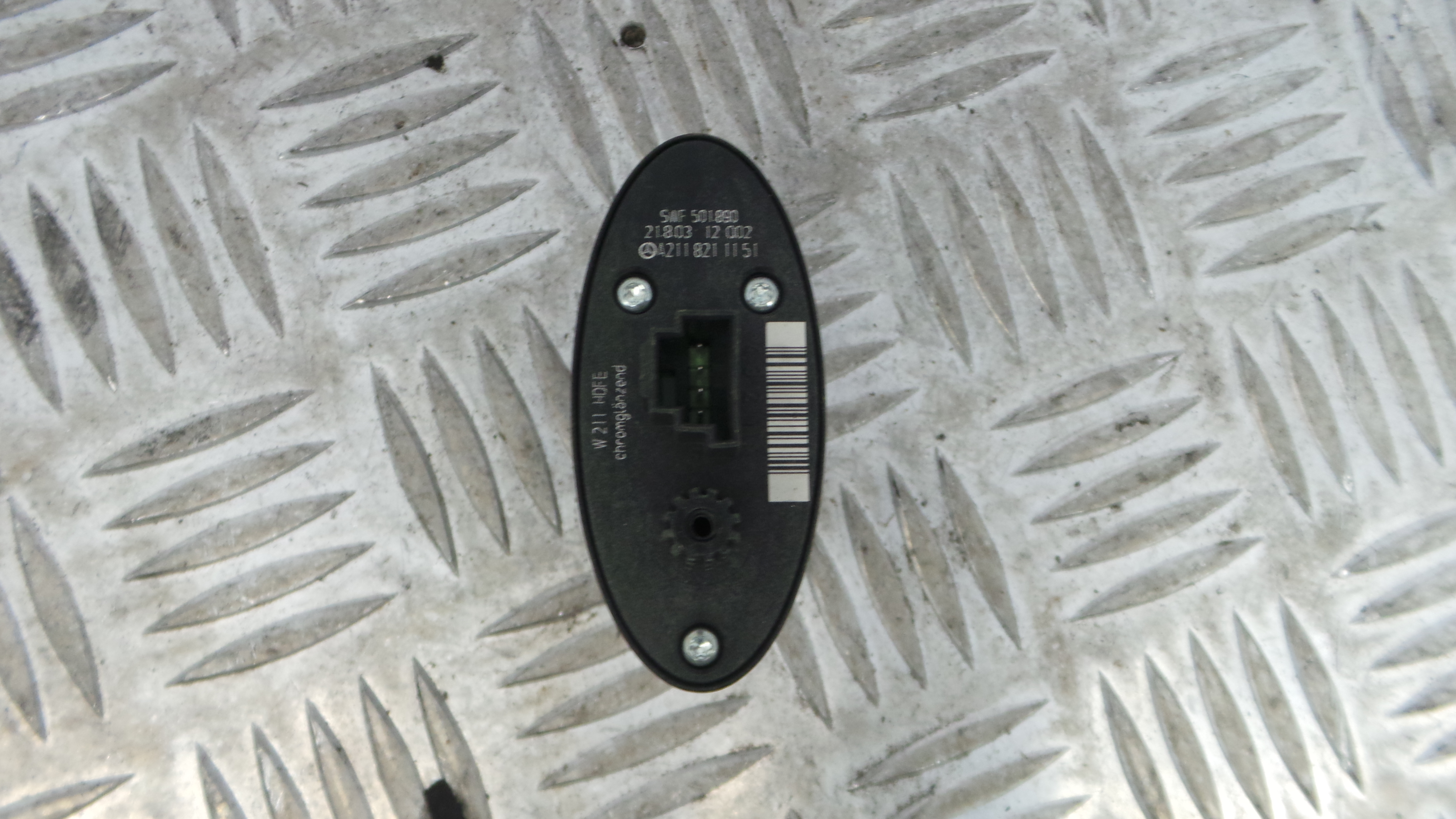 Interruptor / Comando Mala A2118211151 - MERCEDES-BENZ E-CLASS (W211)-33194753