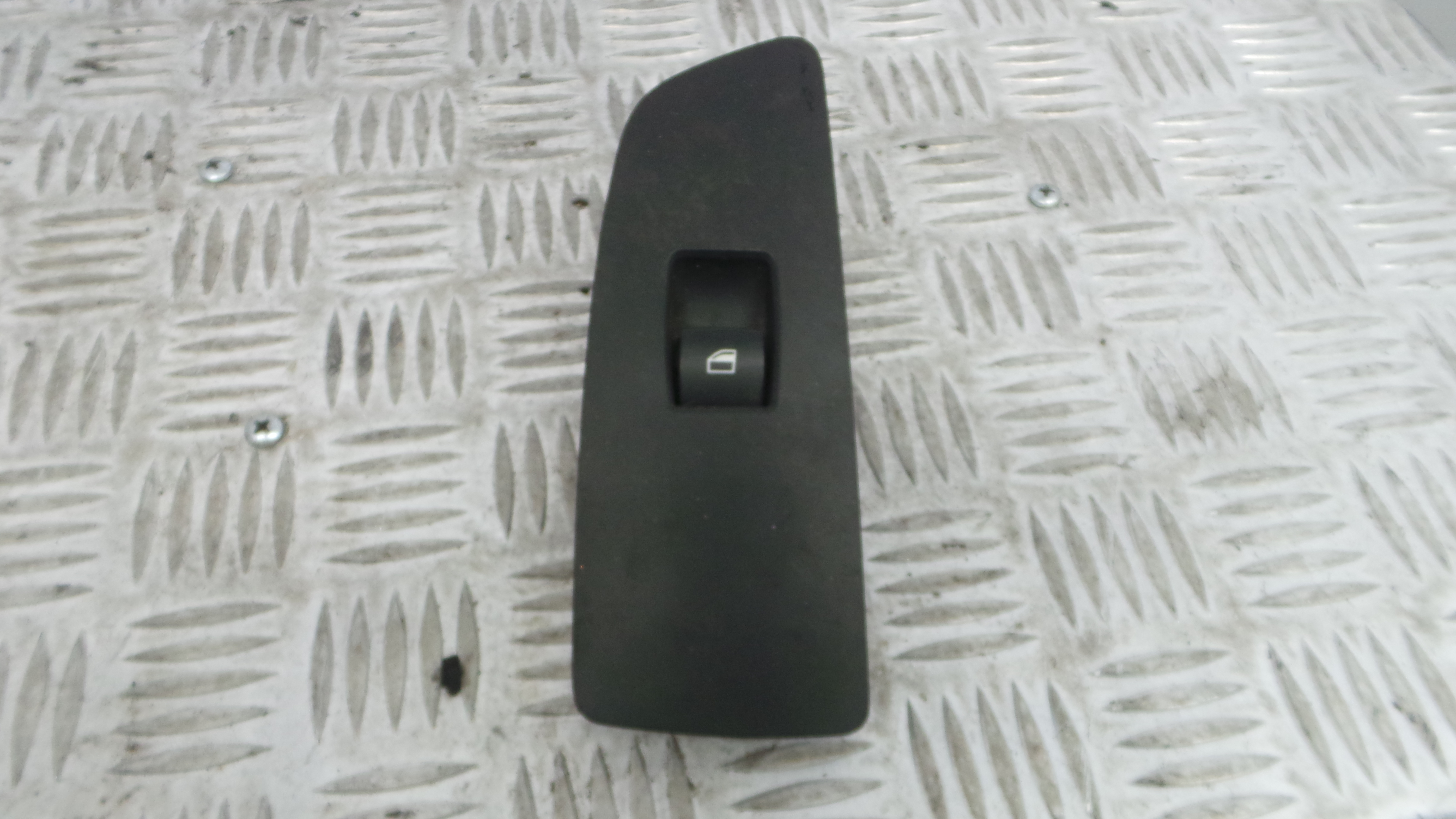Interruptor / Comando Elevador Vidro Frente Dto  6970242 - BMW 1 (E87)-33194831