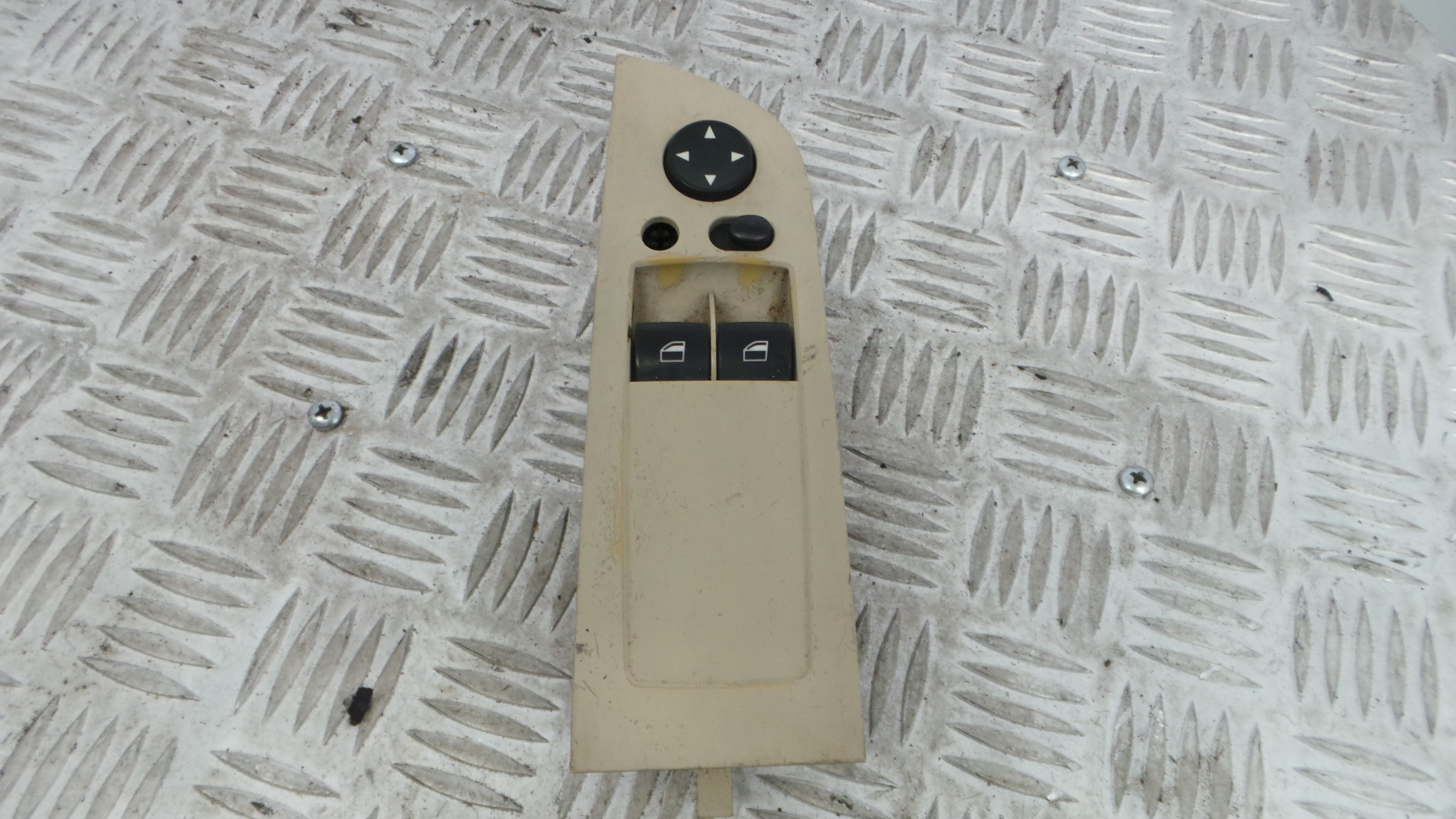 Interruptor / Comando Elevador Vidro Frente Esq  9155507 - BMW 3 Coupé (E92)-33194861