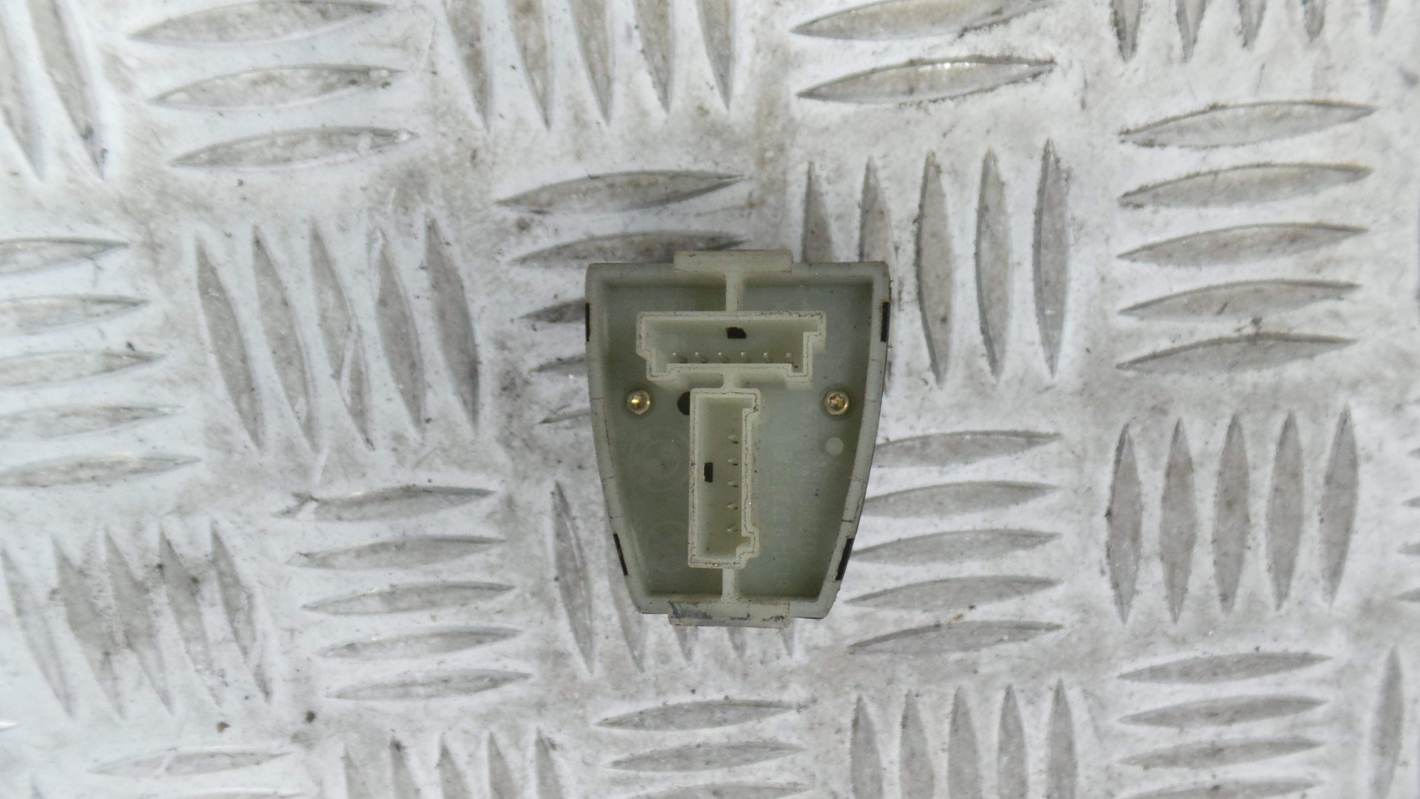 Comando Retrovisores 61.31-8373732 - BMW 3 (E46)-33194953