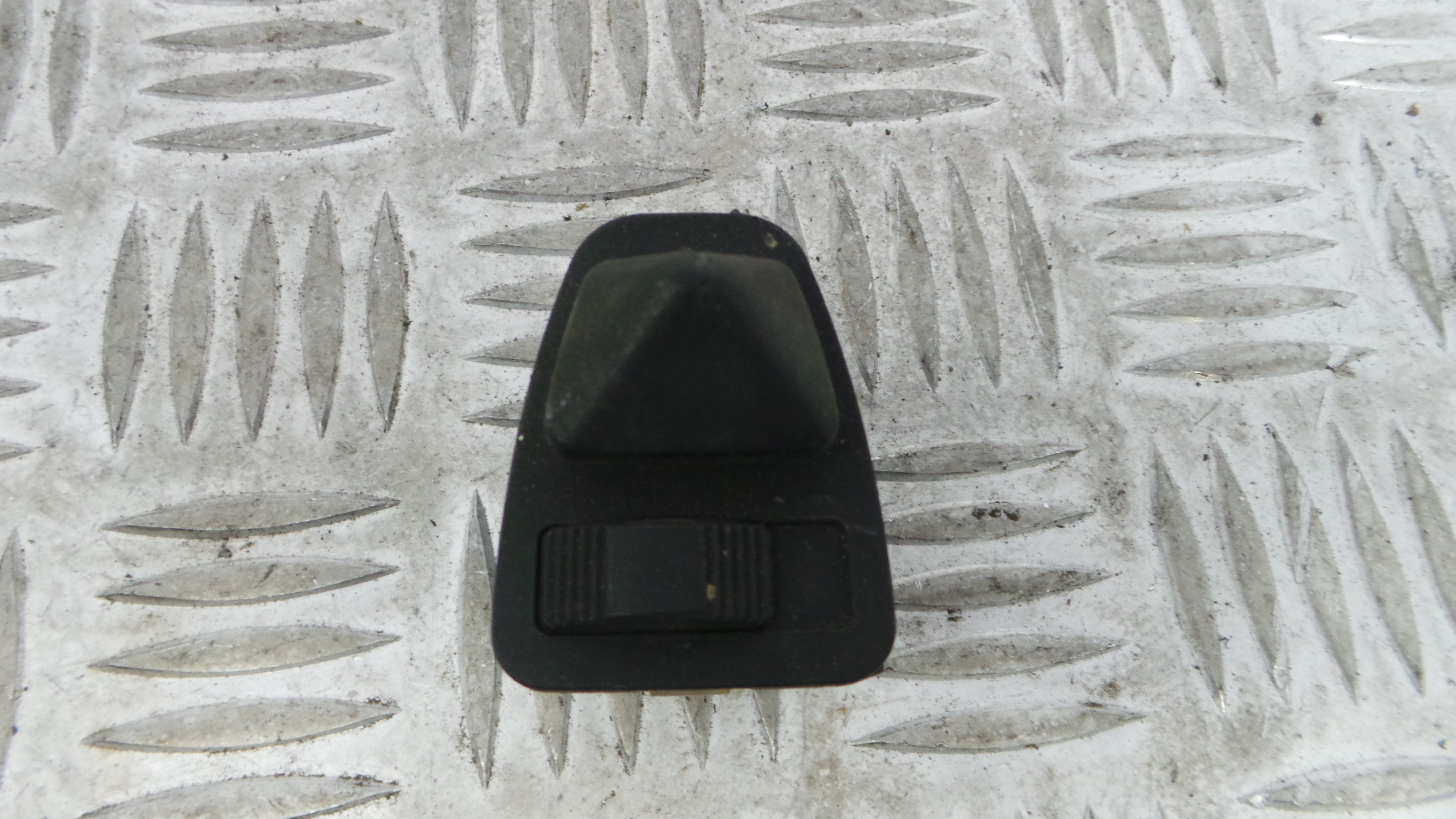 Comando Retrovisores 61.31-8373691 - BMW 3 (E46)-33194959 Comando Retrovisores 61.31-8373691 - BMW 3 (E46)-33194959