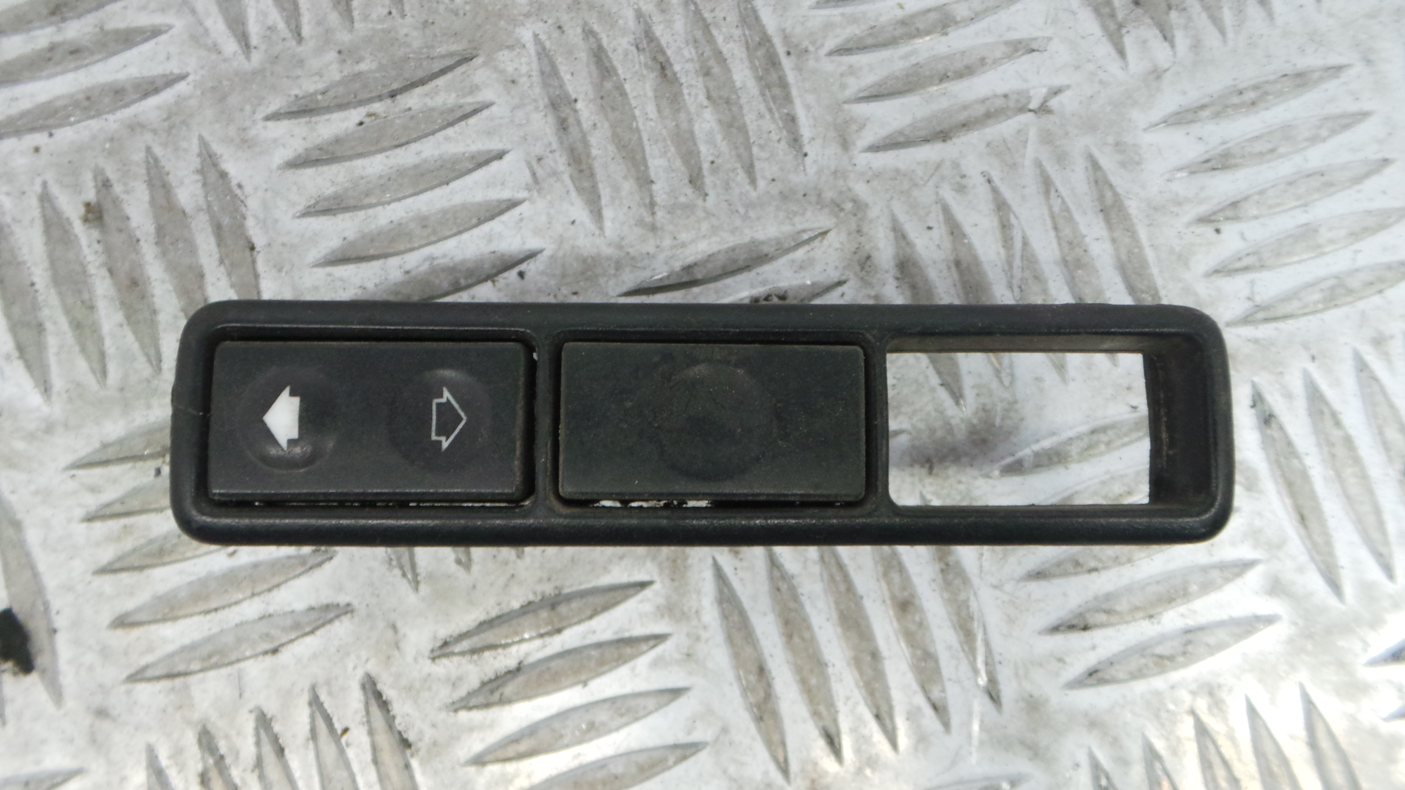 Interruptor / Comando Elevador Vidro Frente Esq  61.31-1387999 - BMW 3 (E36)-33194967