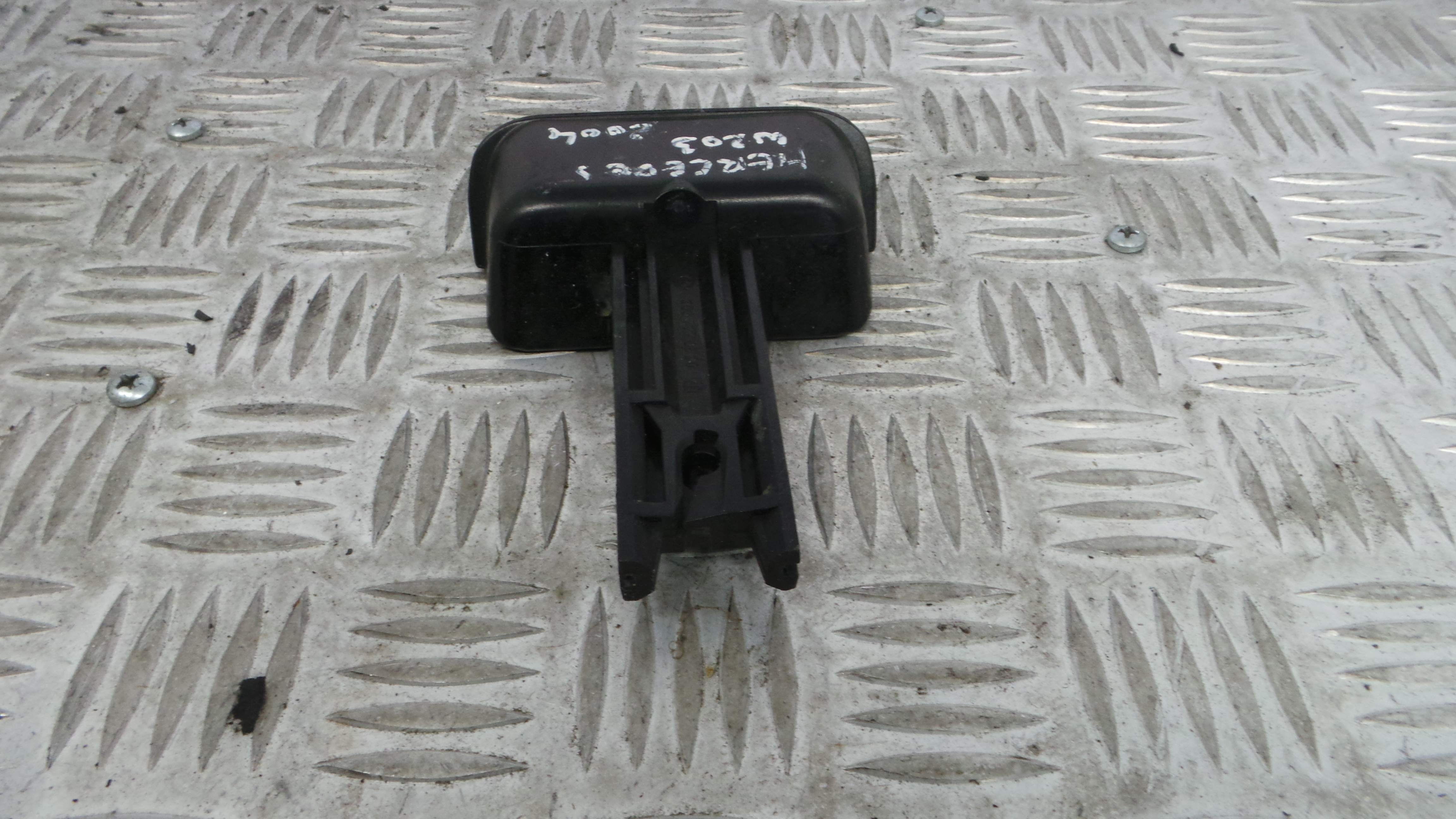 Interruptor De Travão 2034270620 - MERCEDES-BENZ C-CLASS (W203)-33195051