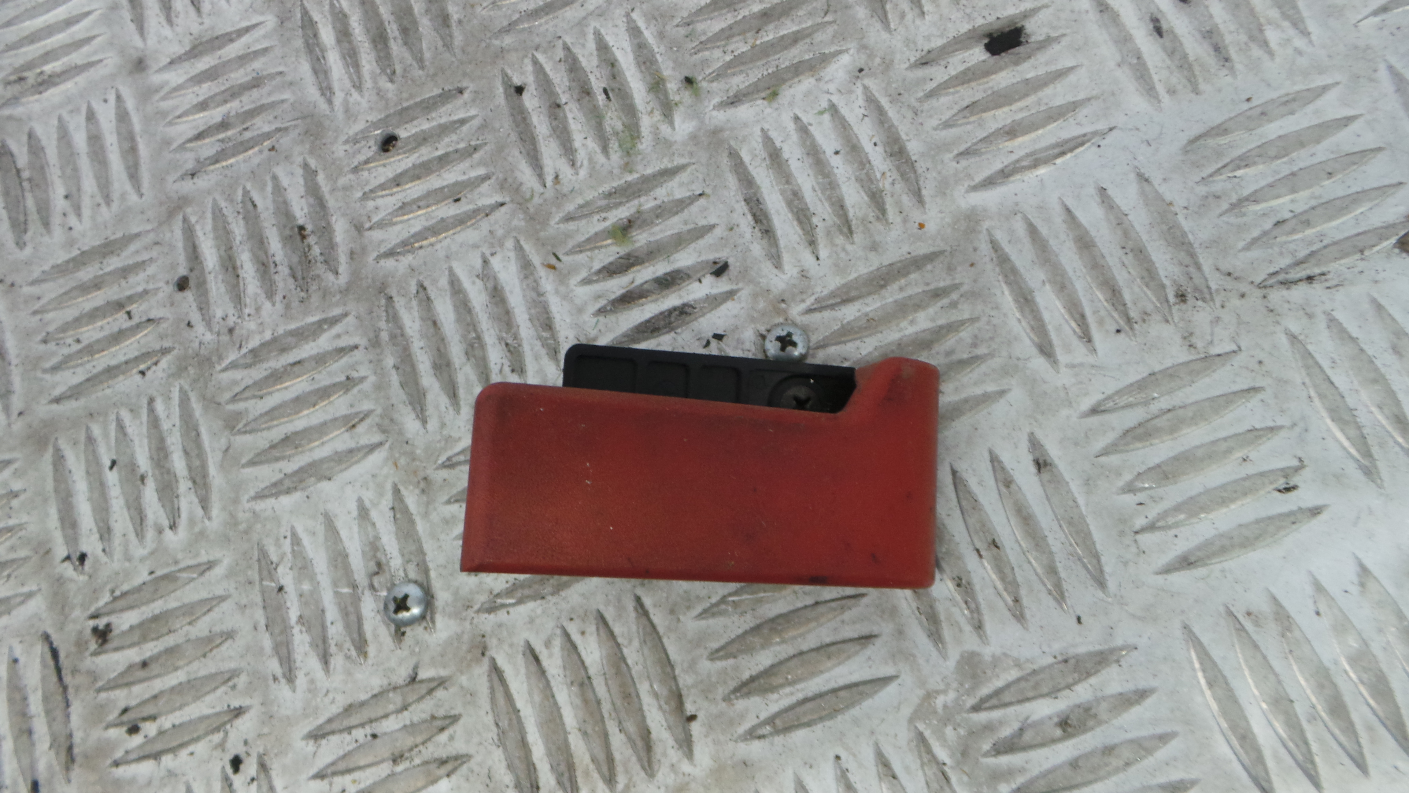 Puxador Interior Capot  - MERCEDES-BENZ C-CLASS (W202)-33195098