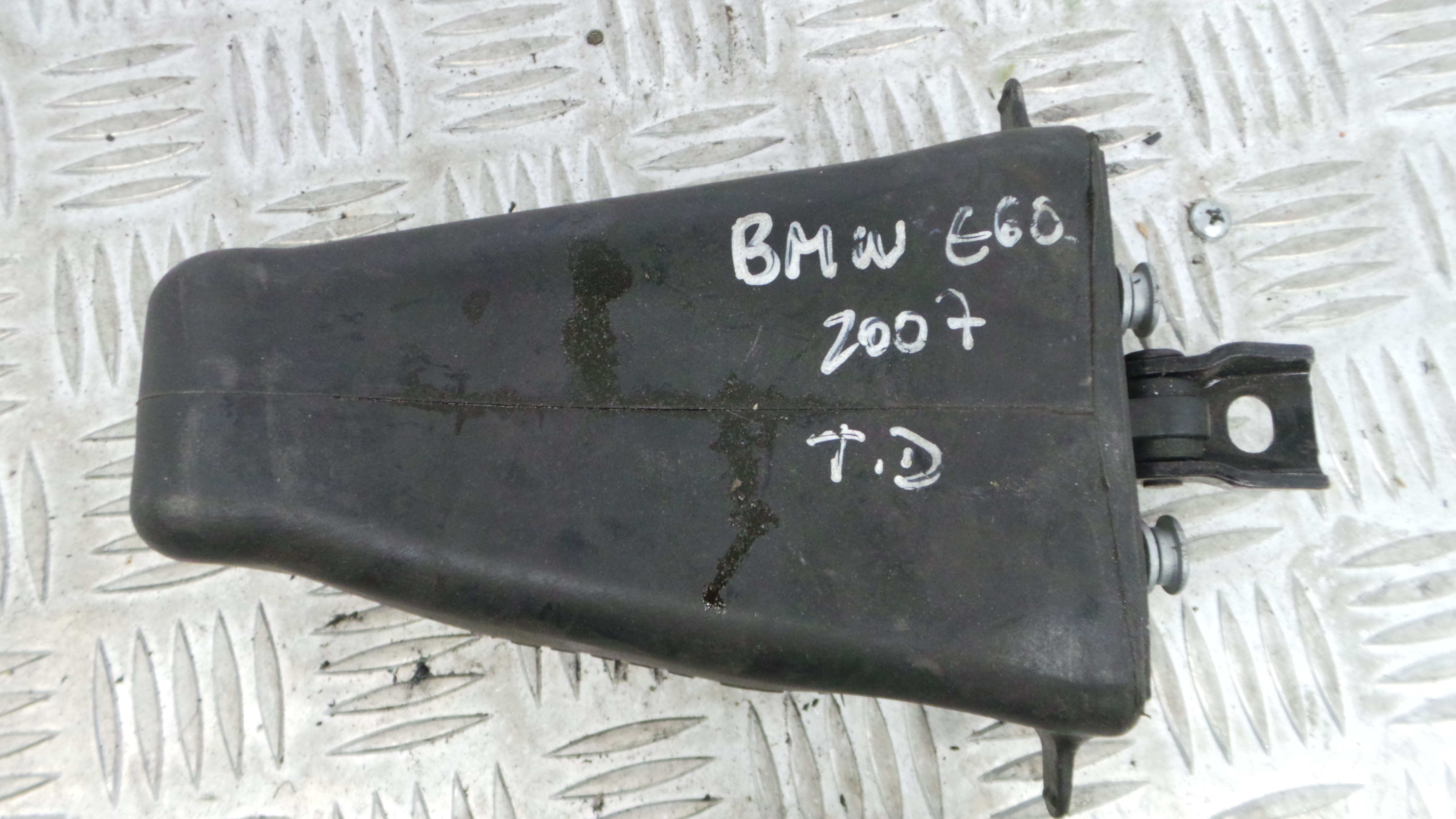 Esticador / Limitador de porta 51.22-7033623 - BMW 5 (E60)-33195103 Esticador / Limitador de porta 51.22-7033623 - BMW 5 (E60)-33195103