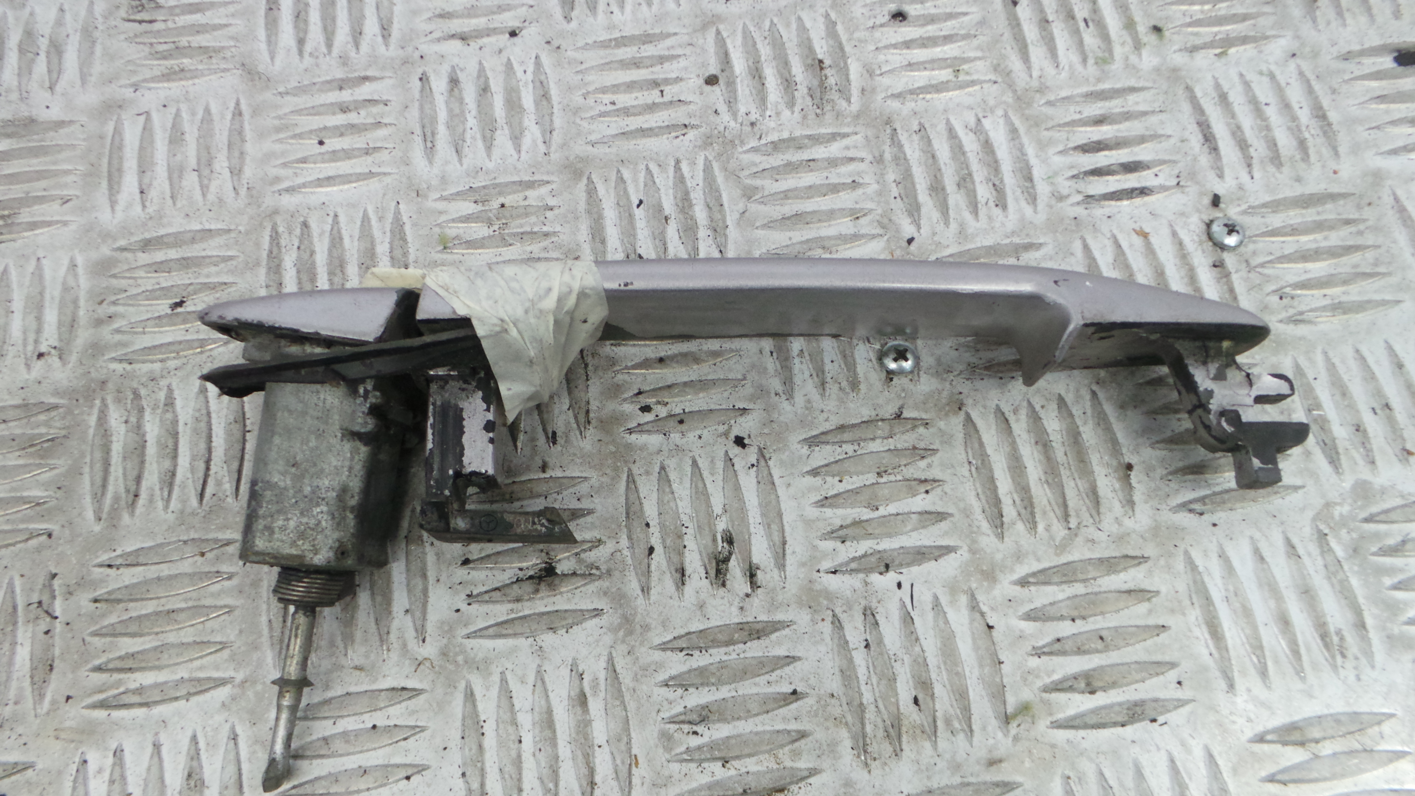 Puxador Exterior Frente Direita  A2027601170 - MERCEDES-BENZ C-CLASS (W202)-33195121