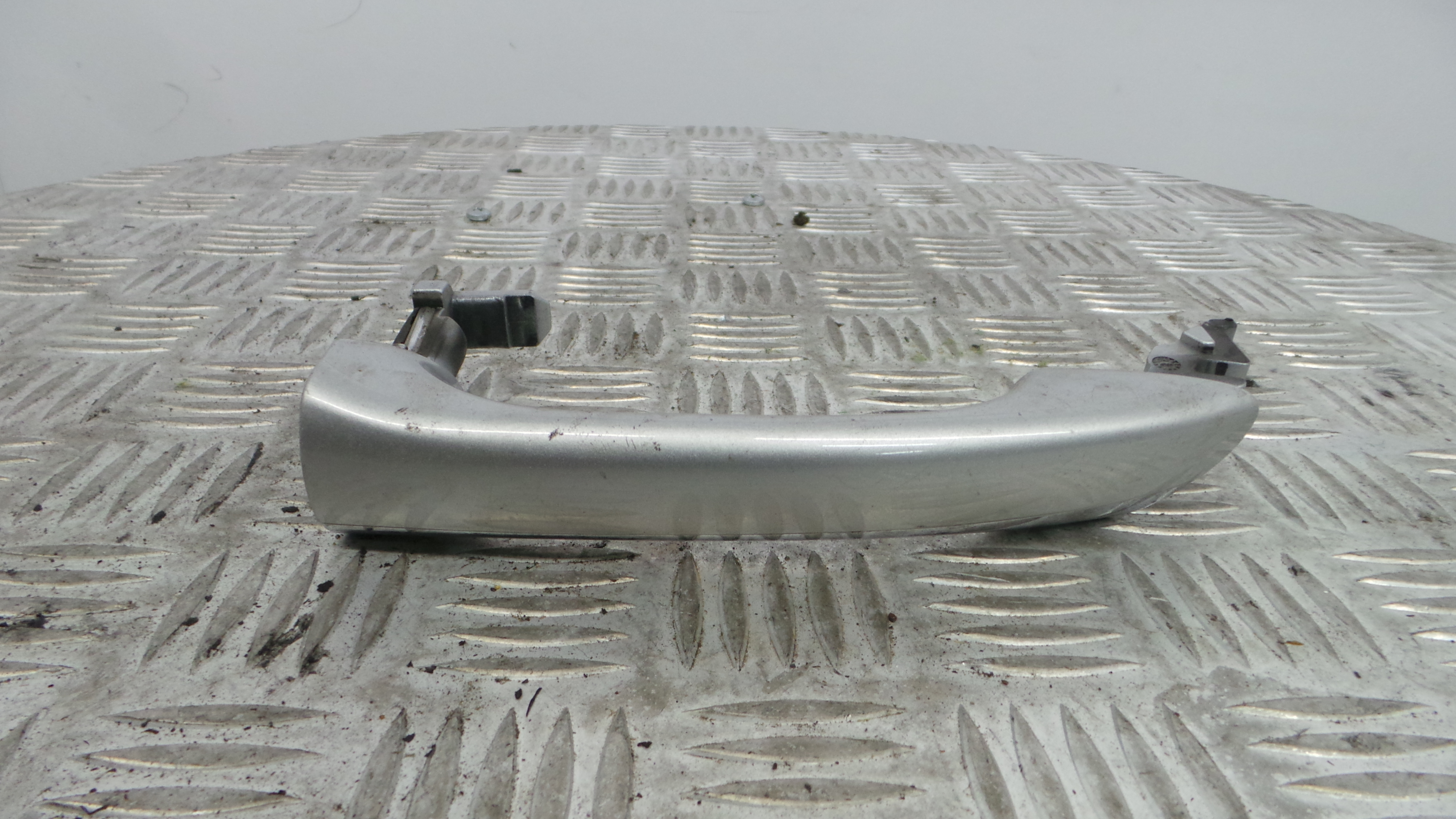 Puxador Exterior Frente Esquerdo A2117601970 - MERCEDES-BENZ C-CLASS (W203)-33195134