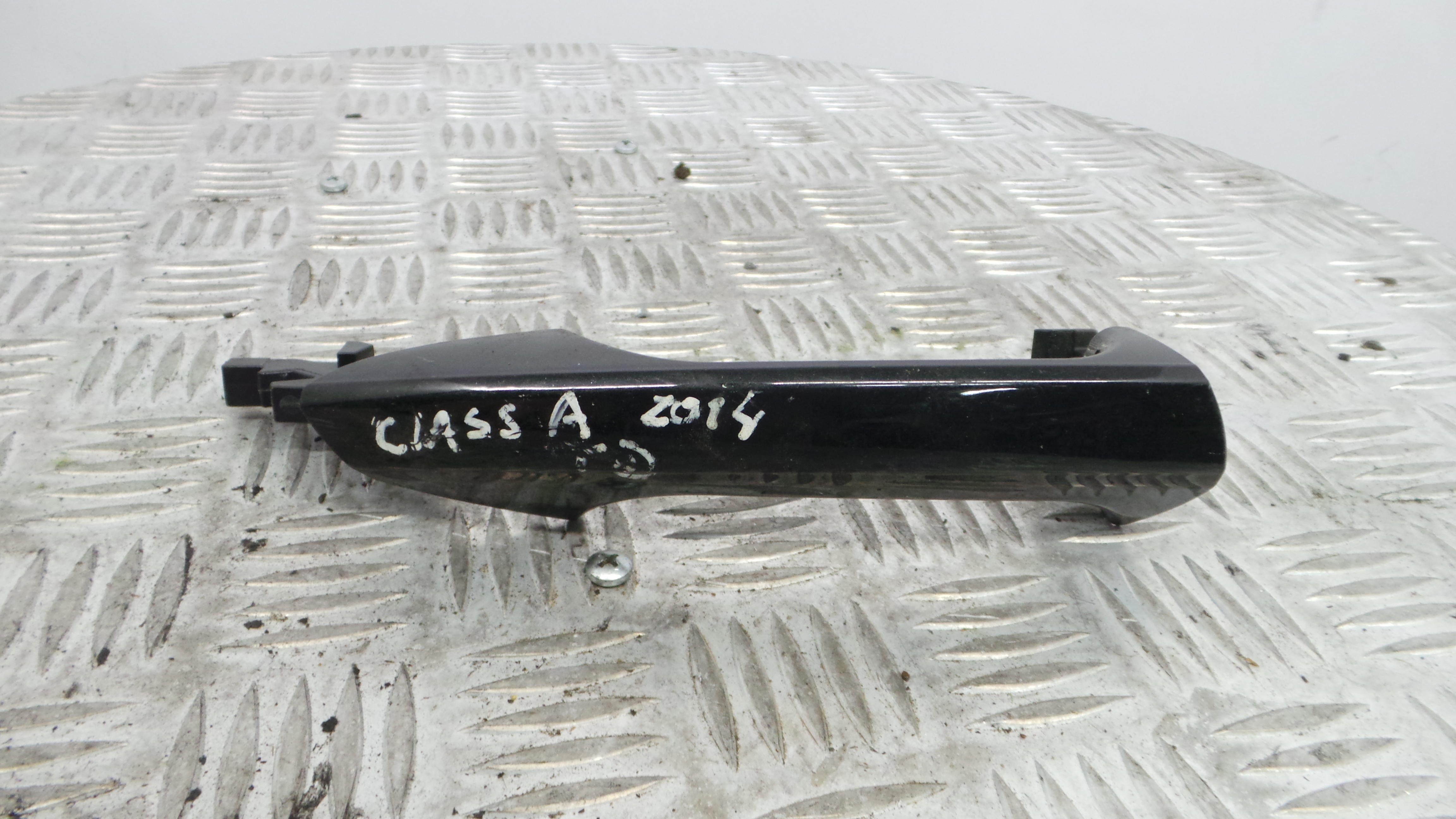 Puxador Exterior Trás Direita   A20476002709696 - MERCEDES-BENZ A-CLASS (W176)-33195138