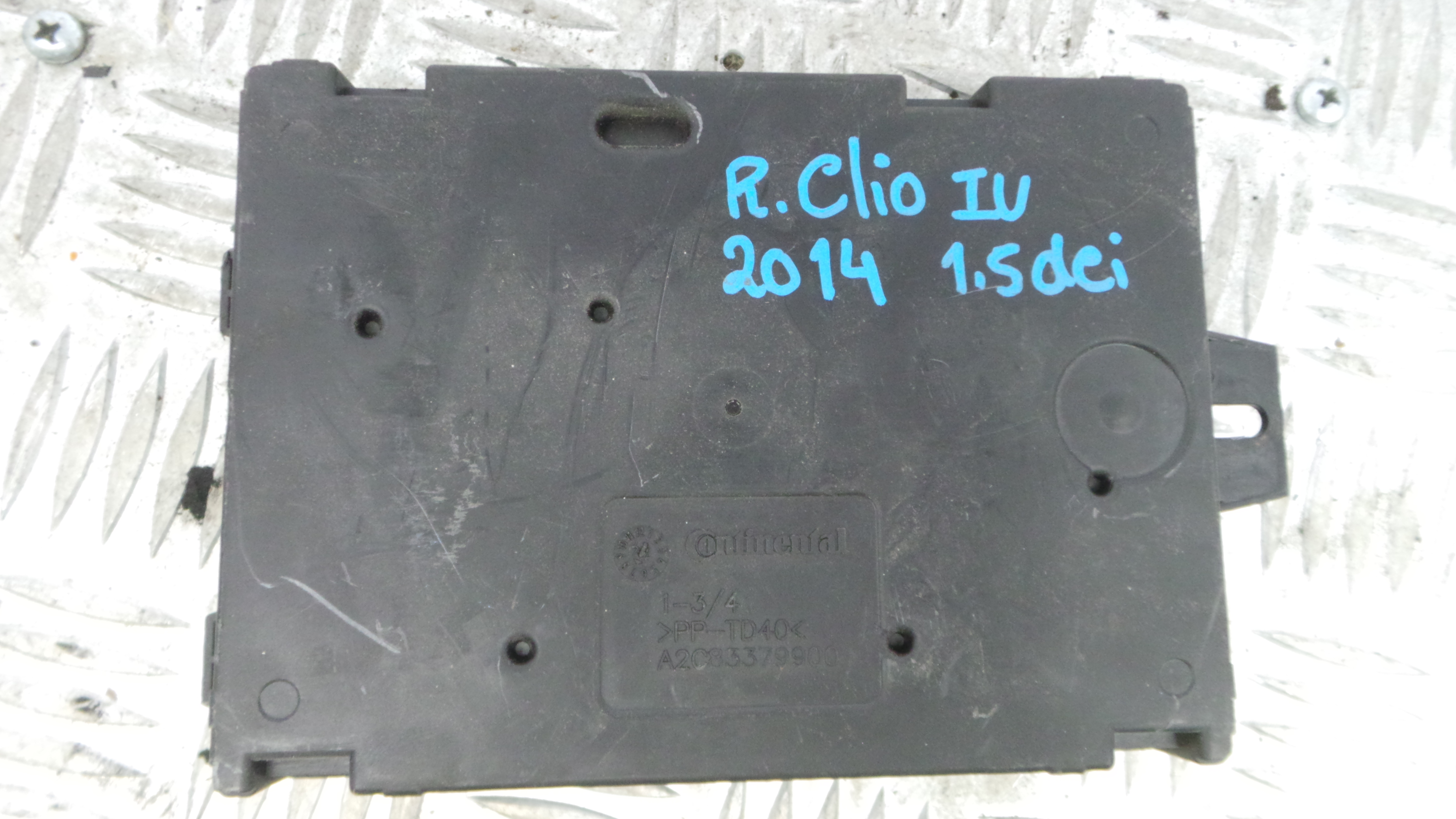 Caixa dos Fusíveis / BSI / UCH / SAM 284B15639R - RENAULT CLIO IV (BH_)-33195205