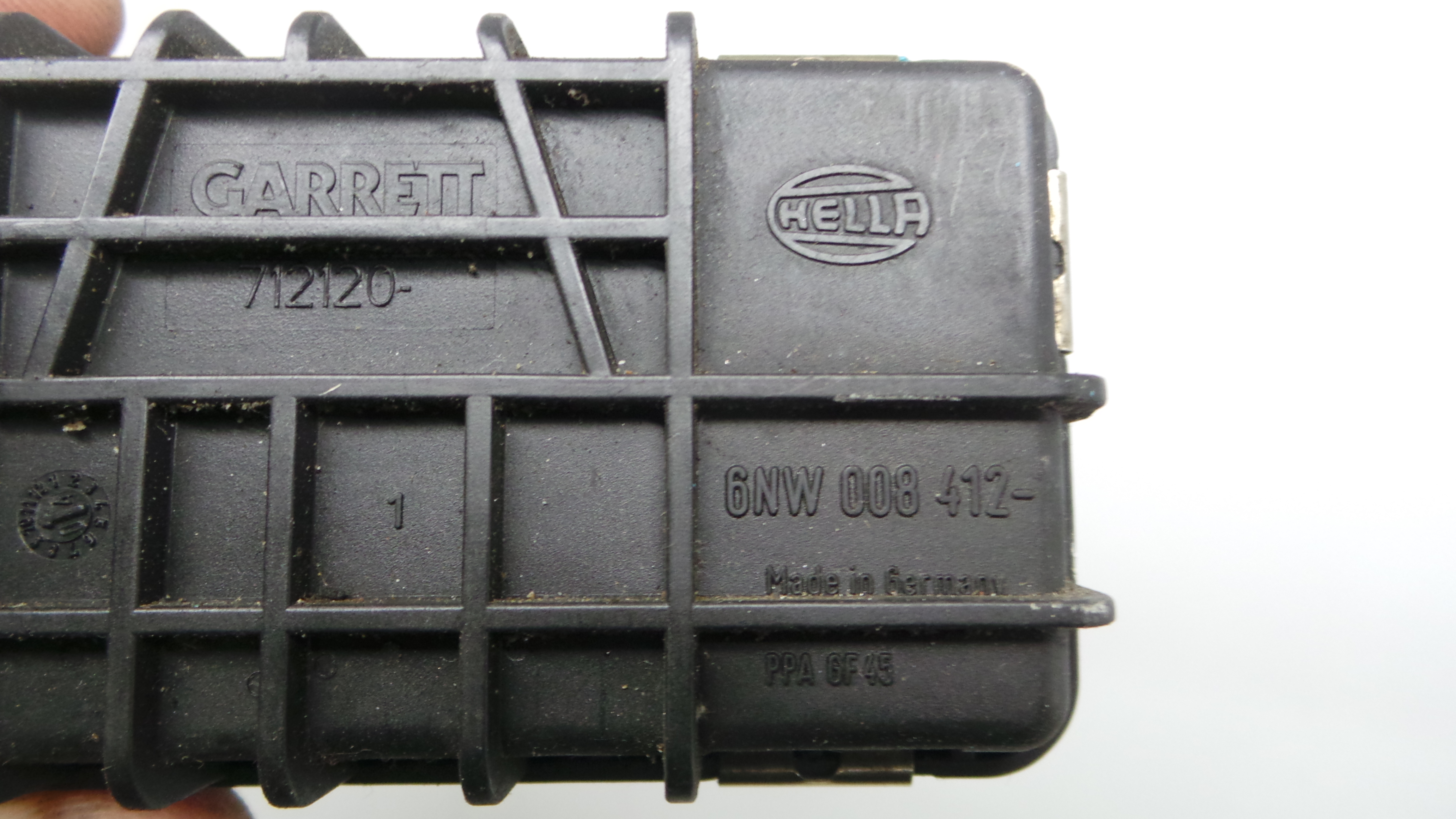 Válvula do Turbo 6NW008412 - BMW 3 (E46)-33195244