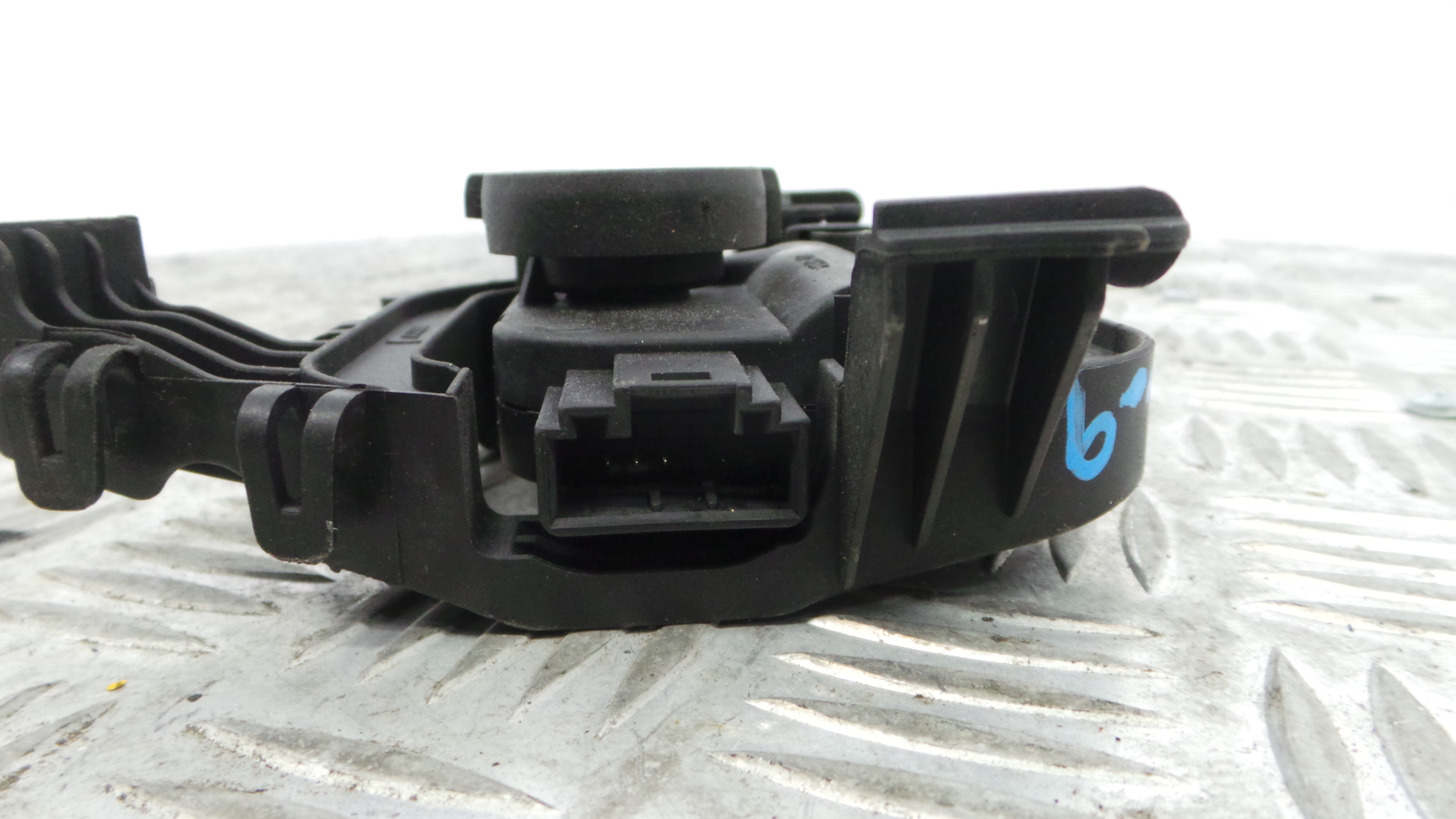 Atuador do Circuito de Ar  6Q0820536B - VW POLO V (6R1, 6C1)-33195254