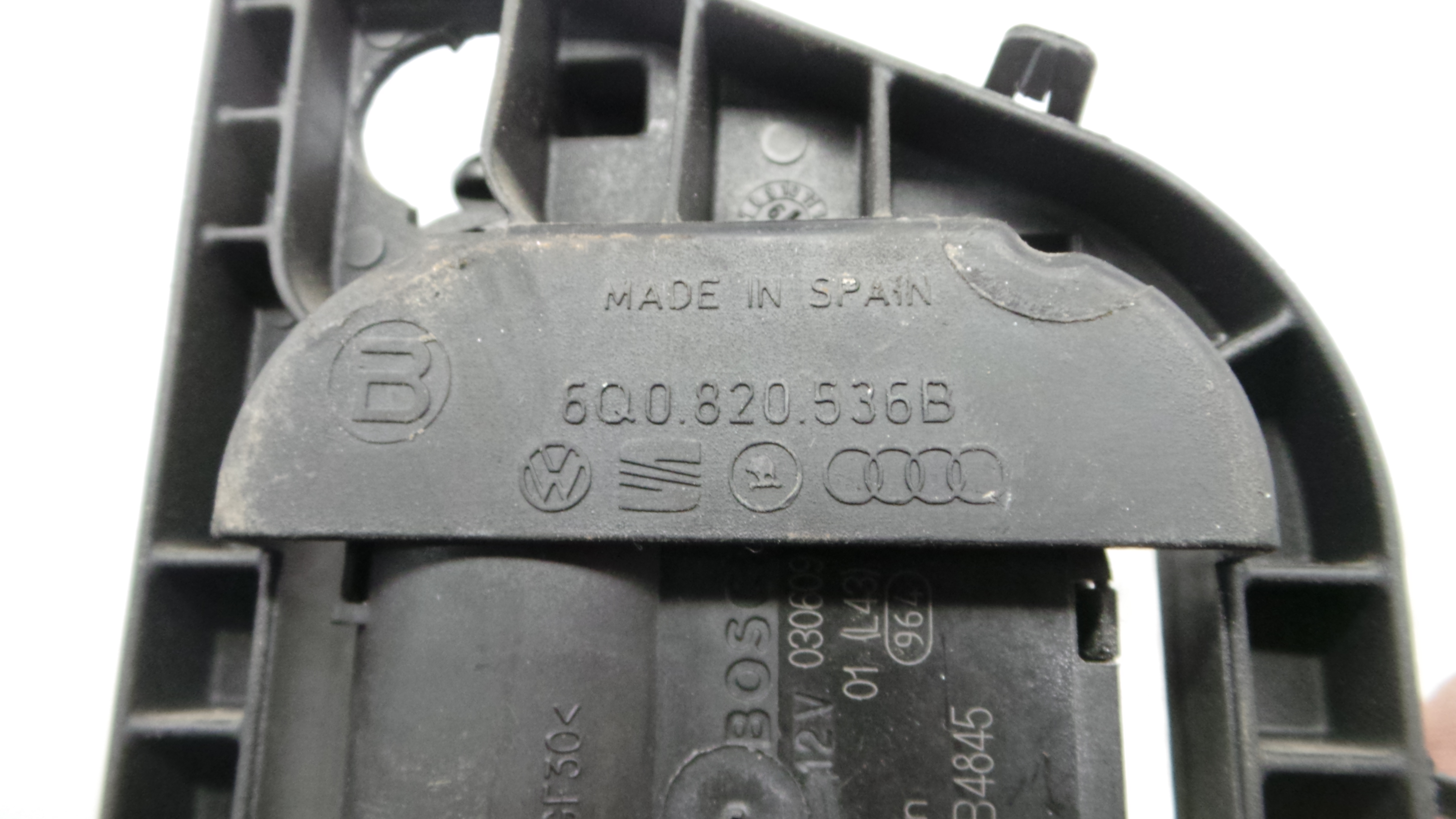 Atuador do Circuito de Ar  6Q0820536B - VW POLO V (6R1, 6C1)-33195254