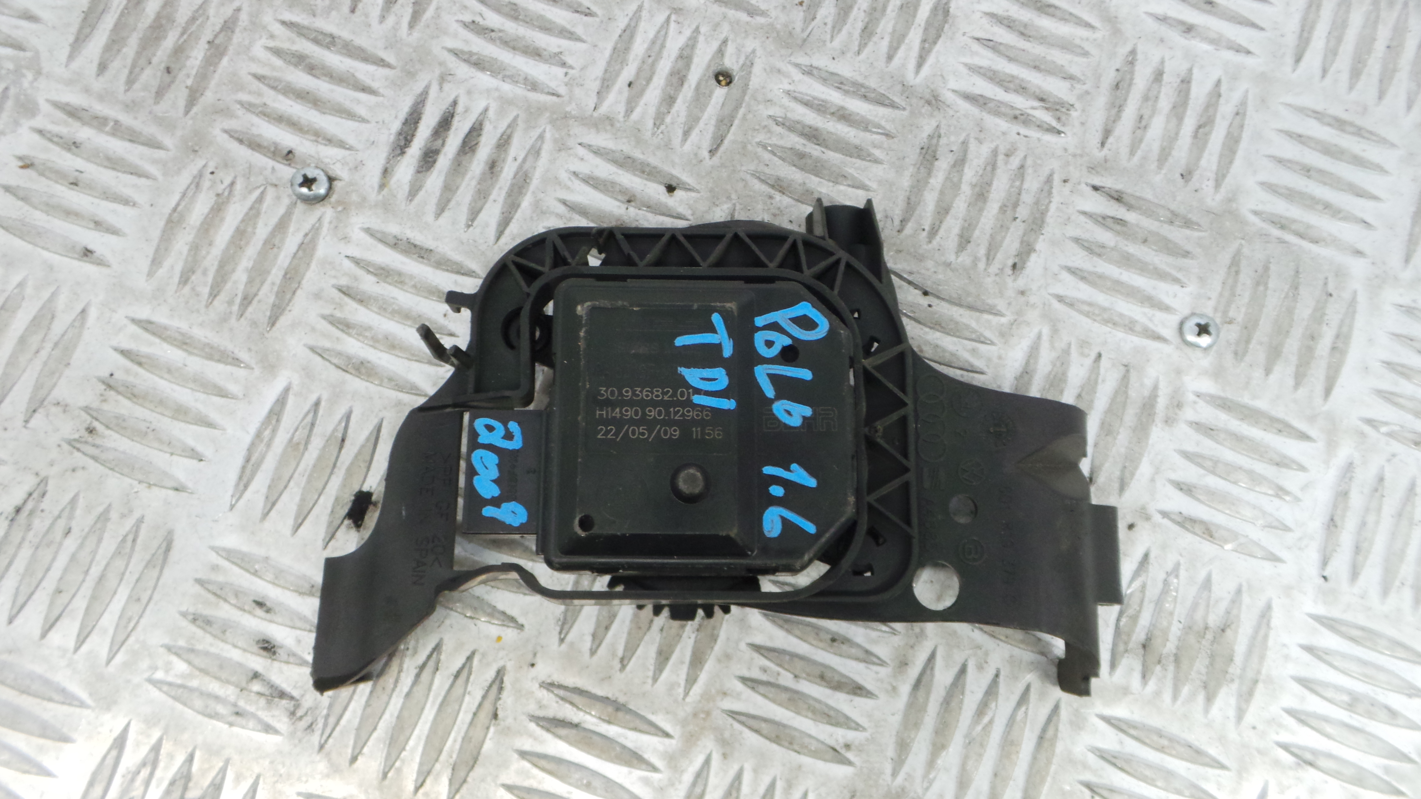 Atuador do Circuito de Ar  6Q18193790 - VW POLO V (6R1, 6C1)-33195259