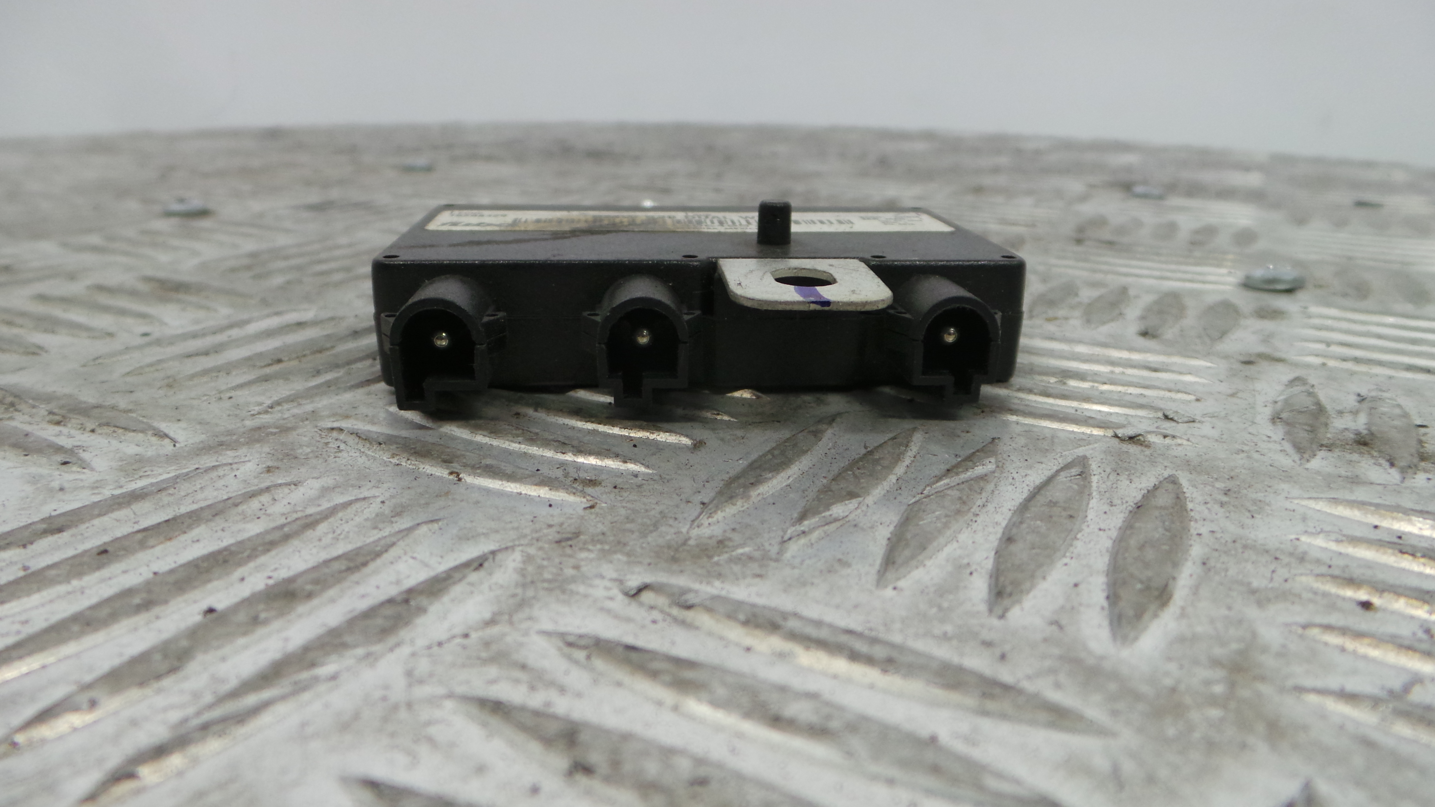Adaptador Antena 65.24-8380944 - BMW 3 (E46)-33195278