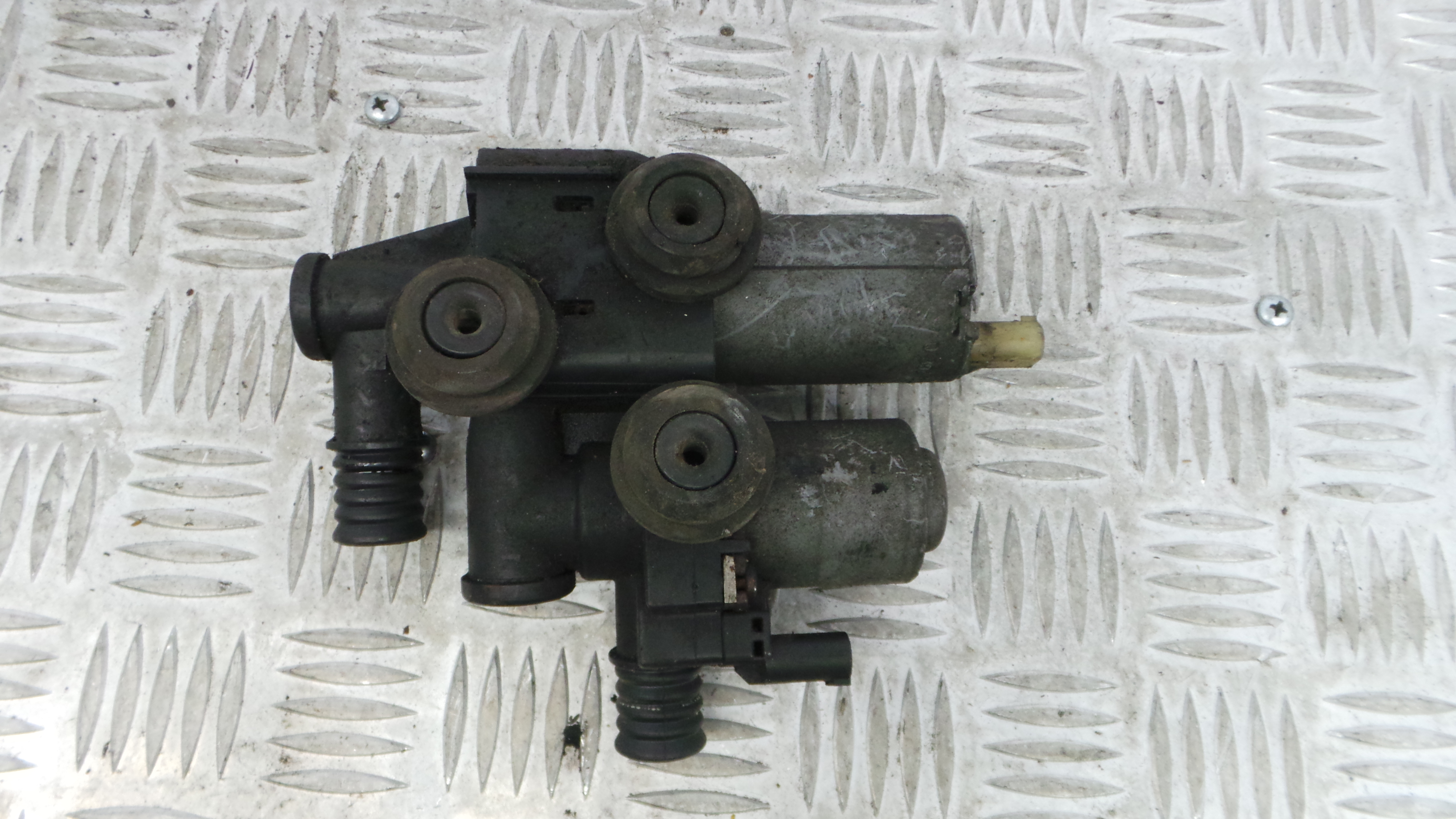 Válvula de Aquecimento 64.11-6369807 - BMW 3 (E46)-33195331