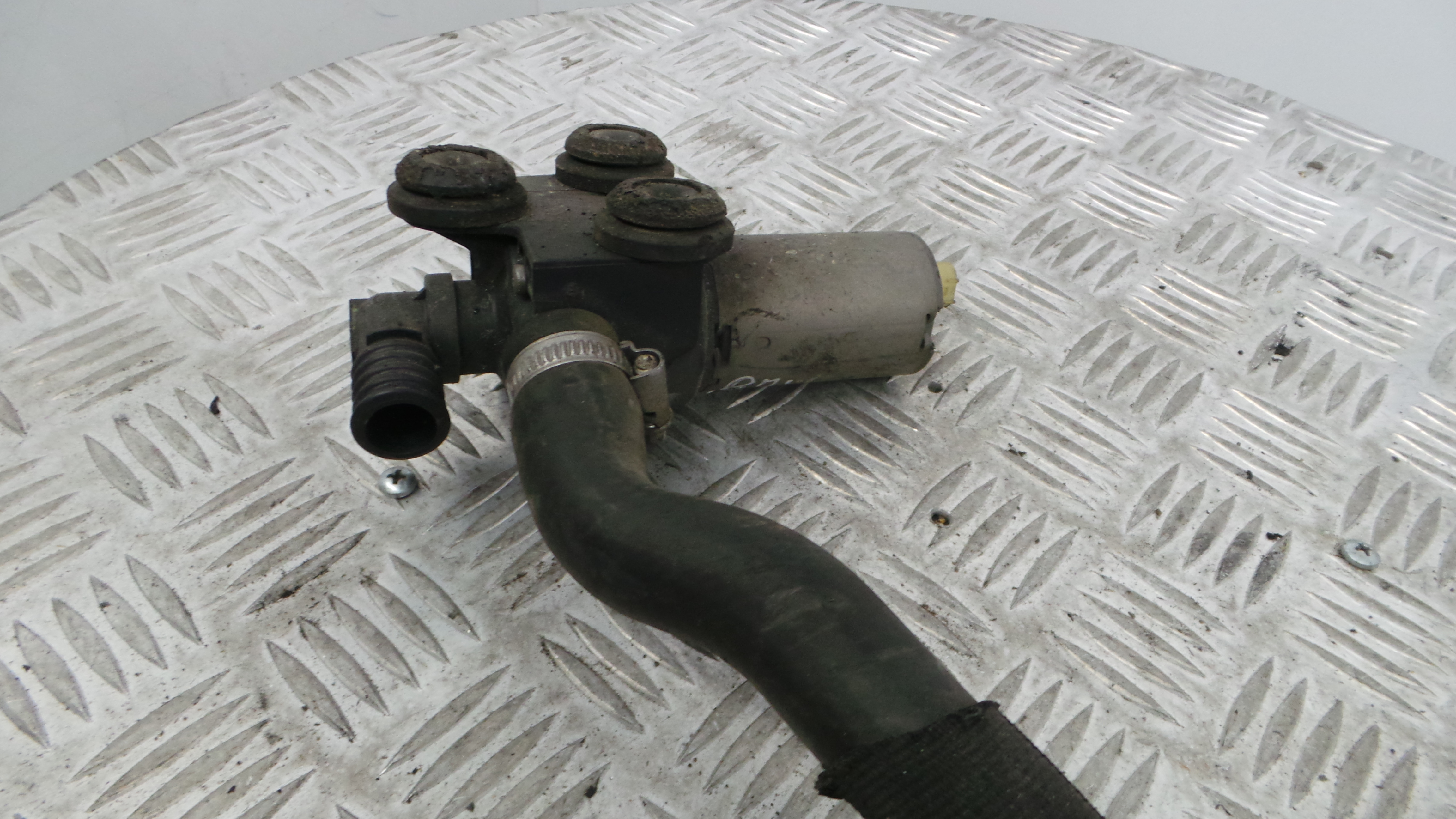 Bomba Água 64.11-8369806 - BMW 1 (E87)-33195346