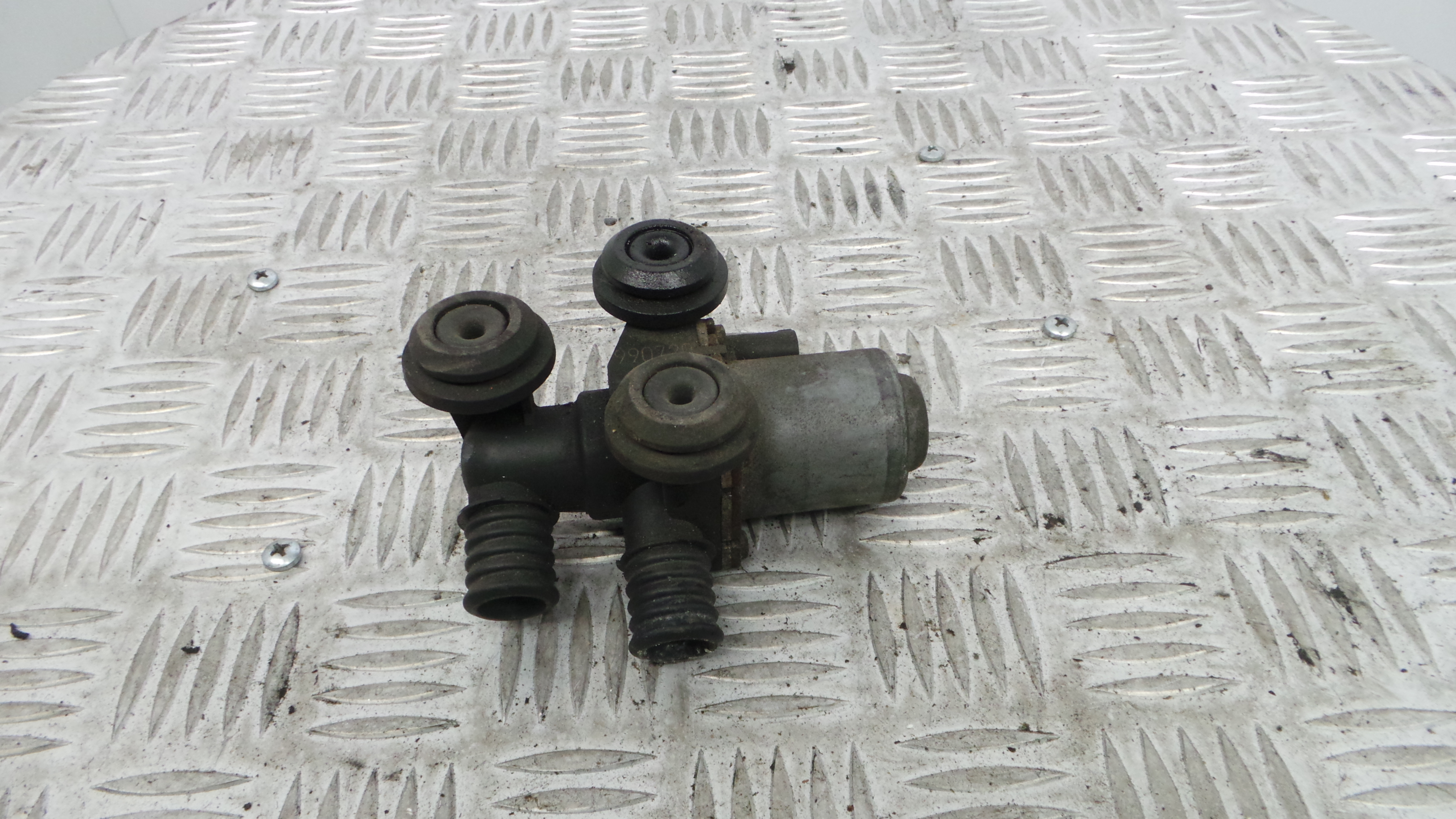 Válvula de Aquecimento 64.11-8369805 - BMW 3 (E46)-33195377