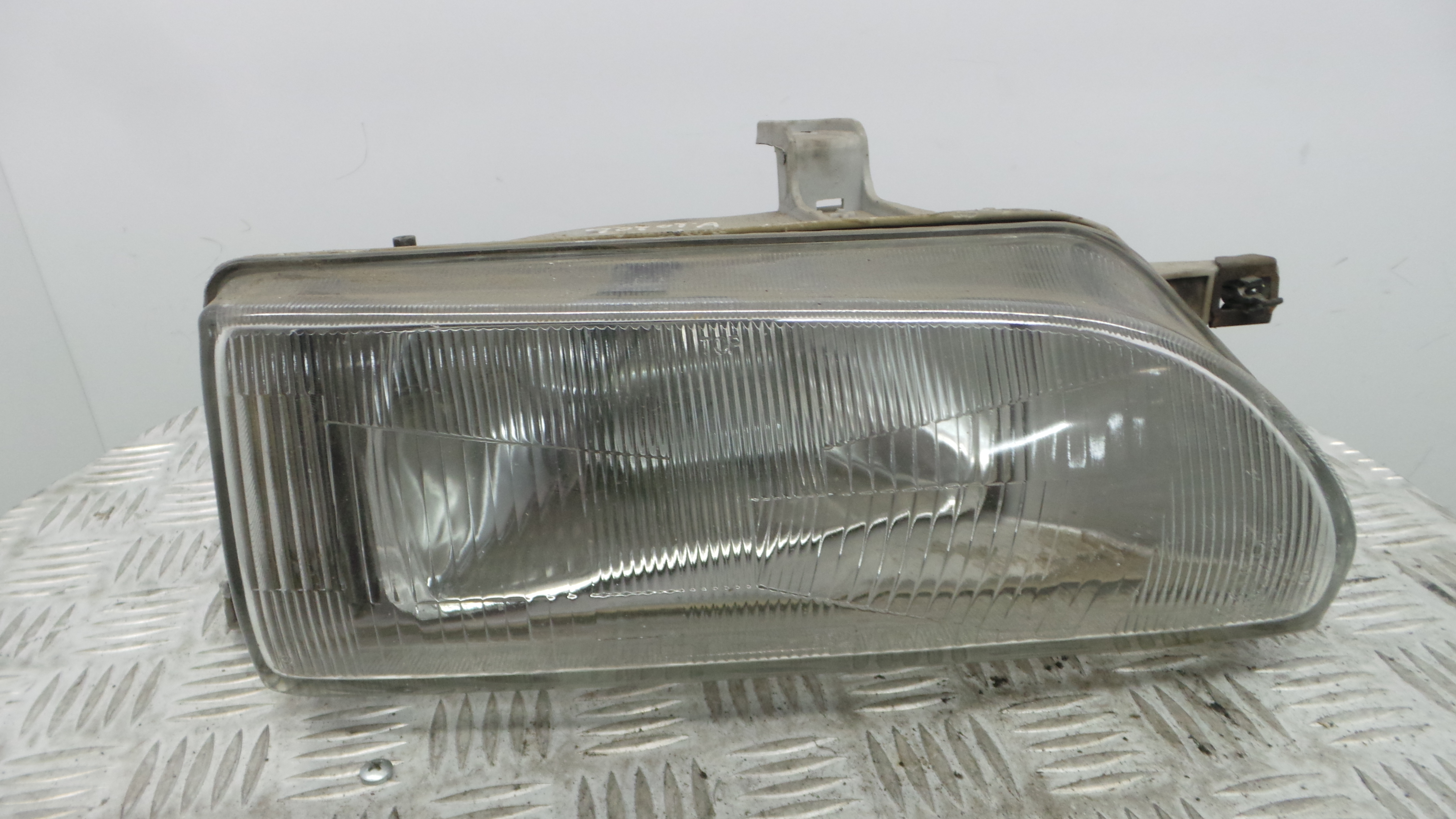 Ótica Dto 20-1652 - TOYOTA COROLLA II Hatchback (_L5_)-33196190 Ótica Dto 20-1652 - TOYOTA COROLLA II Hatchback (_L5_)-33196190