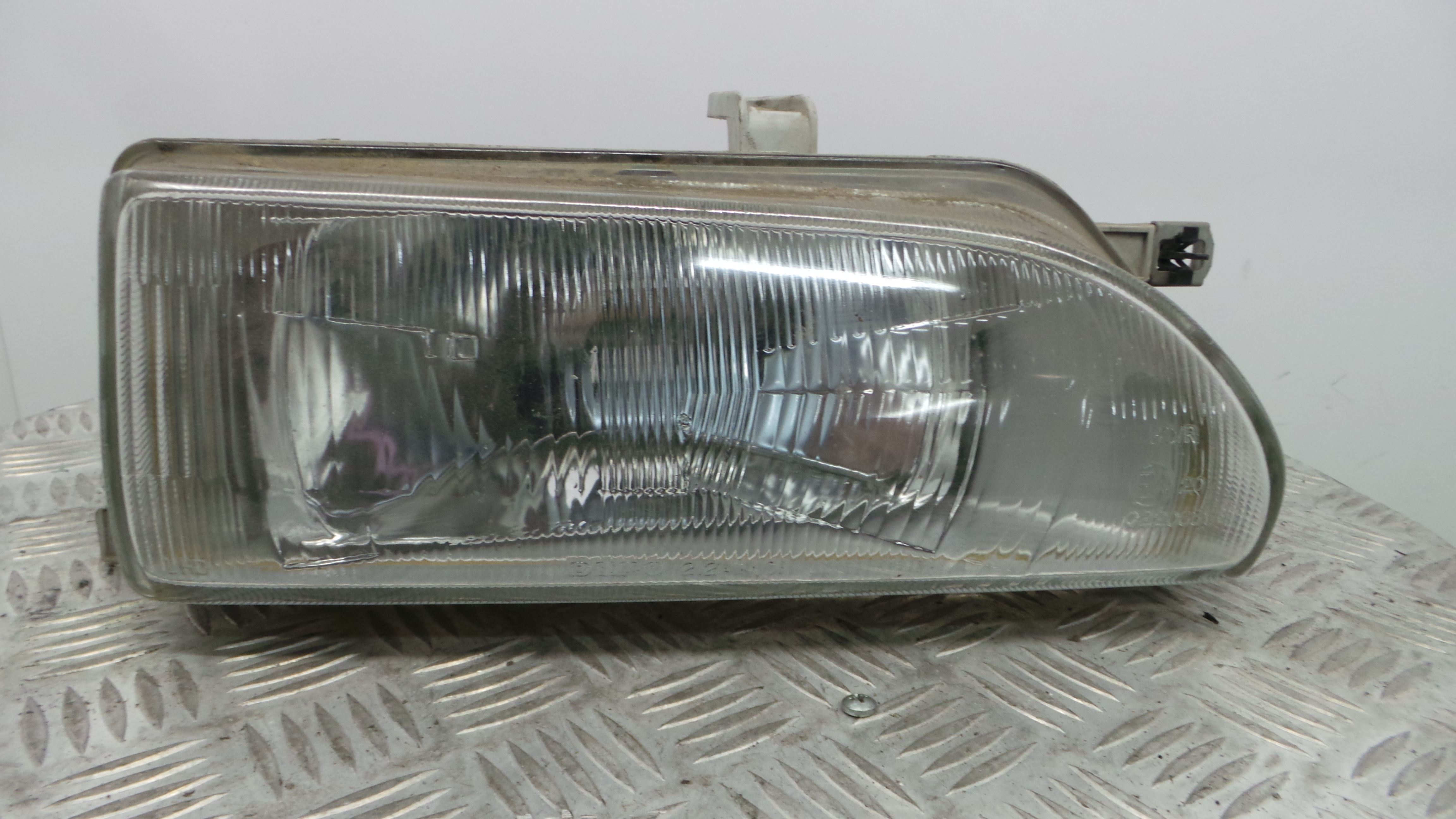 Ótica Dto 212-1140R - TOYOTA COROLLA (_E9_)-33196197