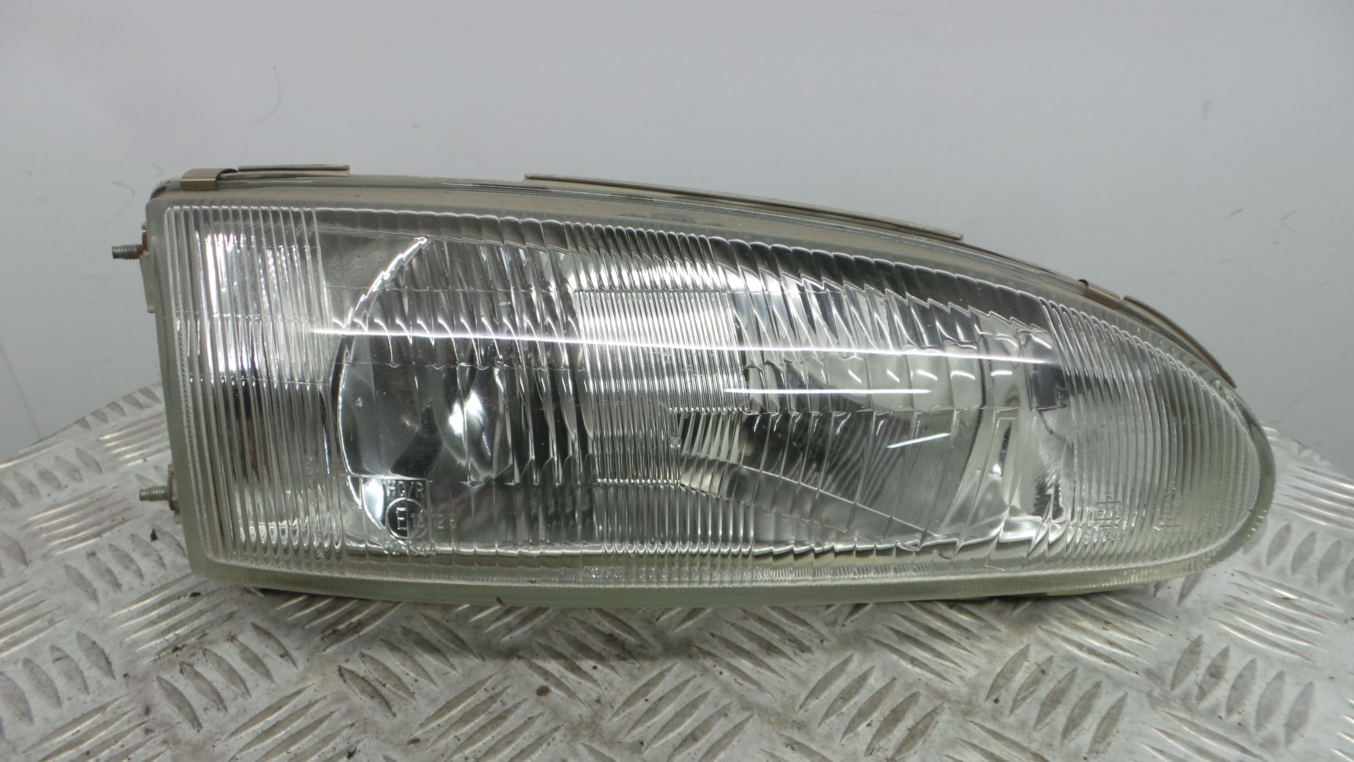 Ótica Dto 100-37776R - MITSUBISHI COLT IV (CA_A), COLT Mk IV (CA_A)-33196204 Ótica Dto 100-37776R - MITSUBISHI COLT IV (CA_A), COLT Mk IV (CA_A)-33196204