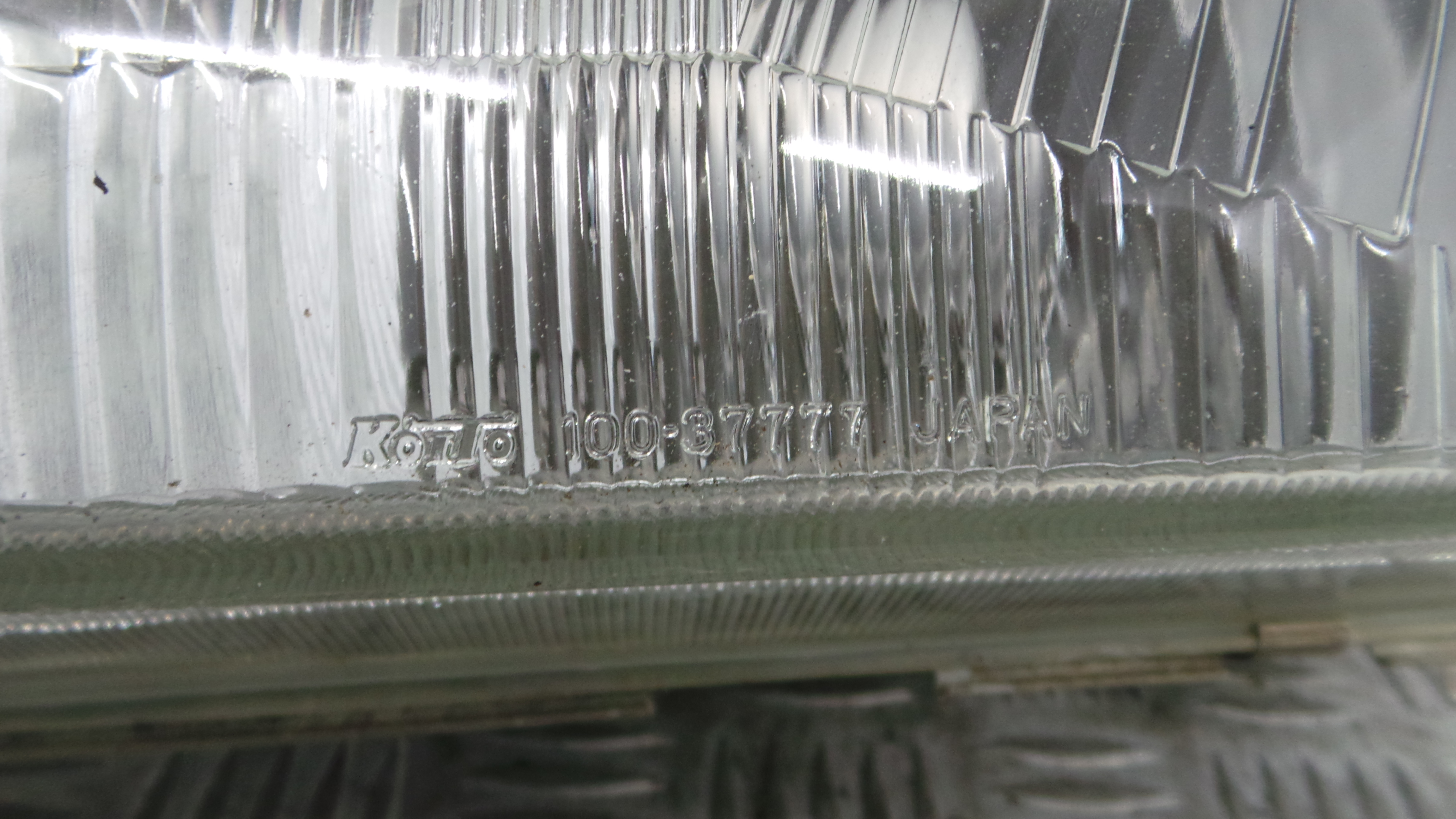 Ótica Esq 100-37776L - MITSUBISHI COLT IV (CA_A), COLT Mk IV (CA_A)-33196208