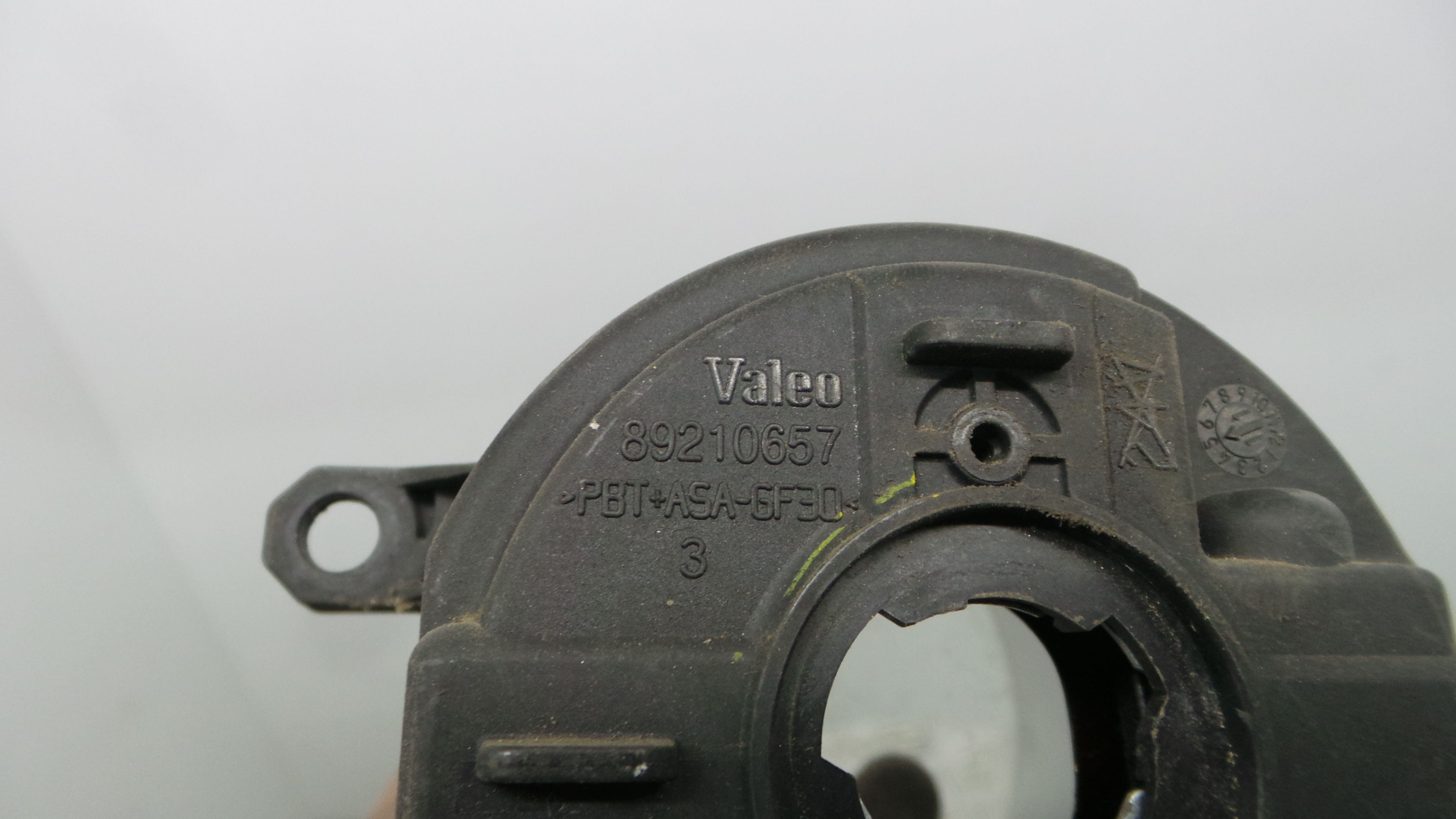 Farol Nevoeiro Esquerdo 81220-0D042 - TOYOTA YARIS (_P13_), YARIS/VITZ (_P13_)-33196391