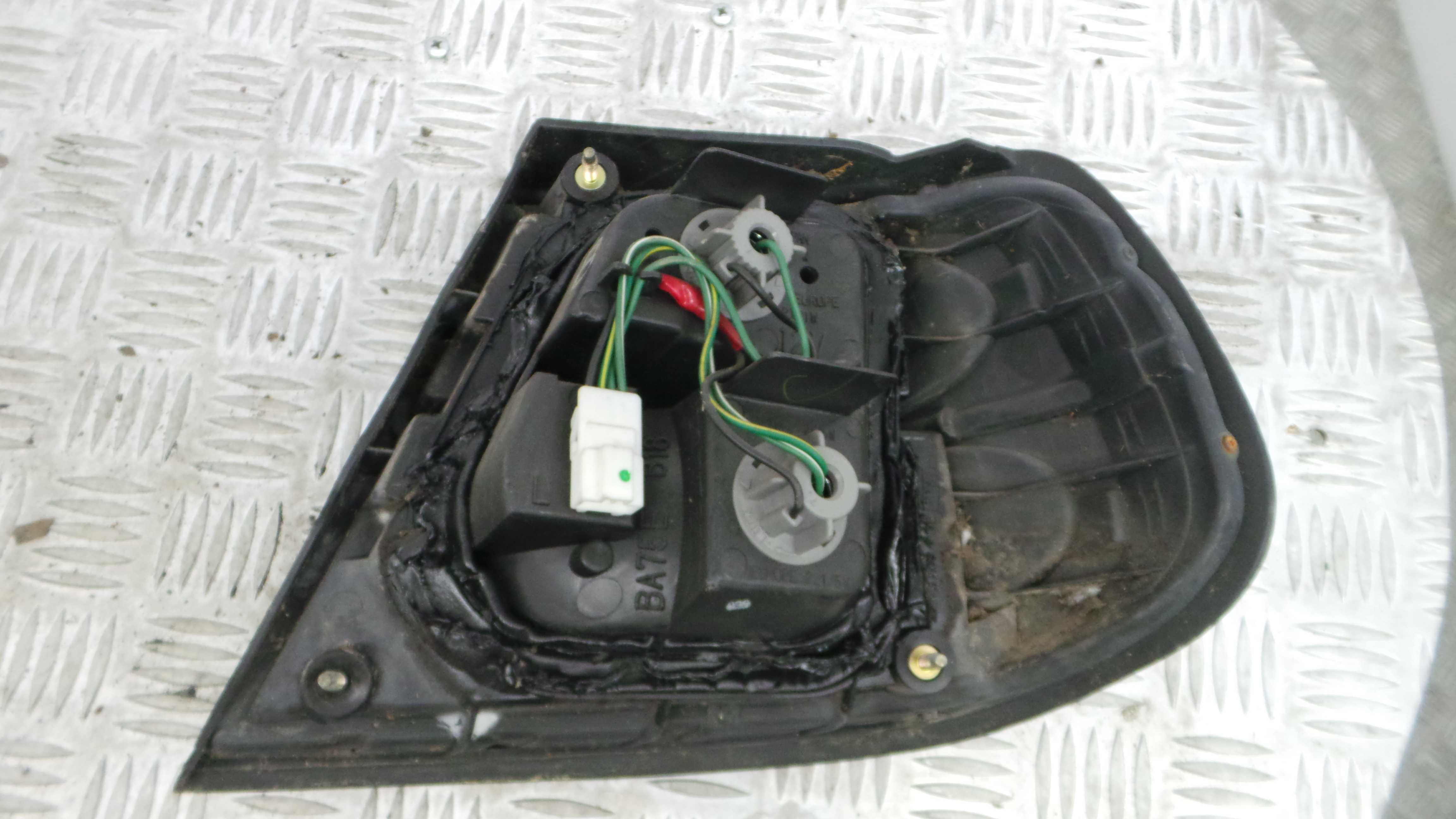 Farolim Stop Esq 265552N386 - NISSAN ALMERA I (N15)-33196426