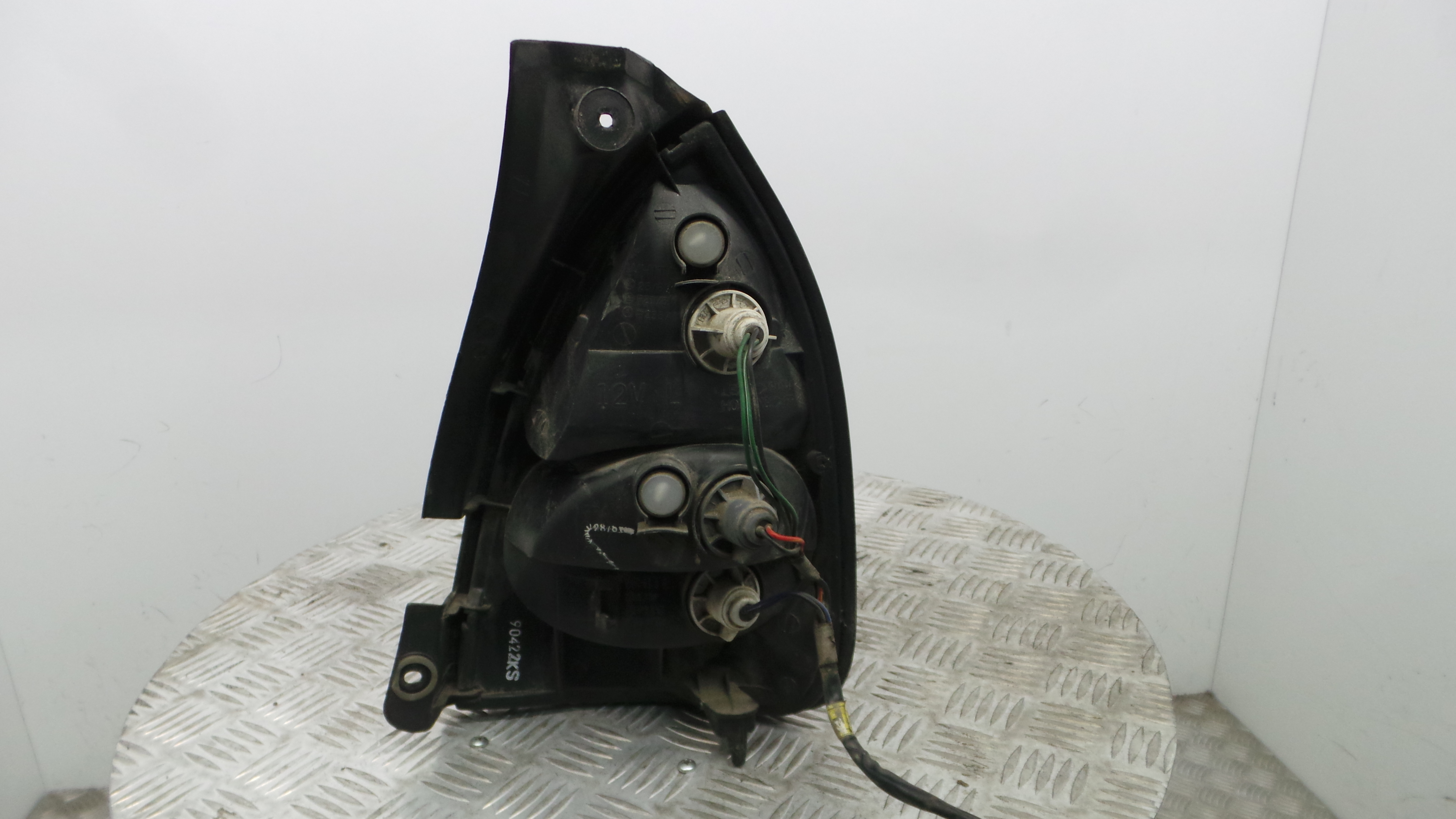 Farolim Stop Esq 92401-299 - HYUNDAI ELANTRA II (J-2), LANTRA II (J-2), LANTRA Mk II (J-2)-33196569