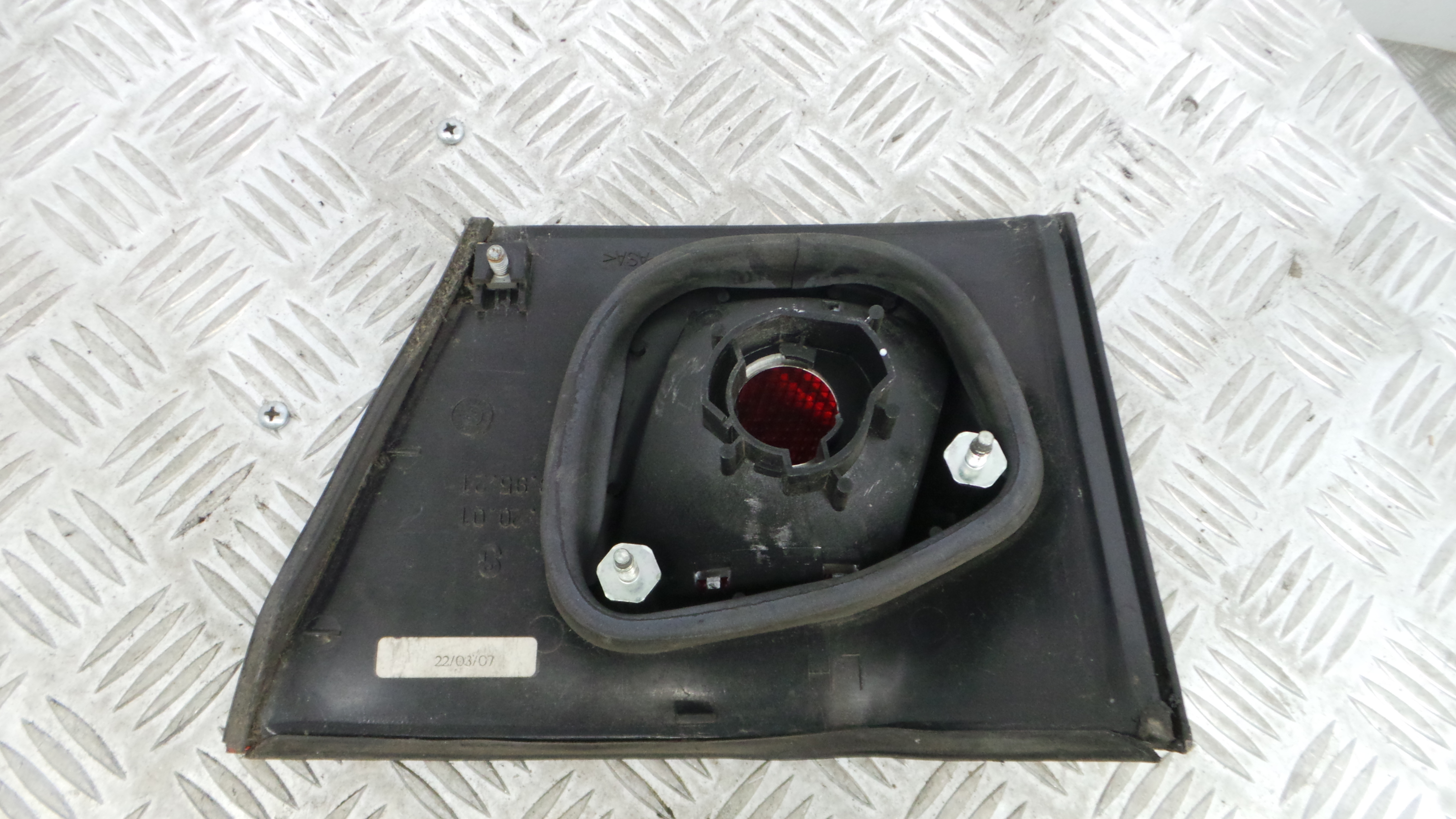 Farolim Stop Esq MB9521 - MITSUBISHI CARISMA (DA_)-33196615