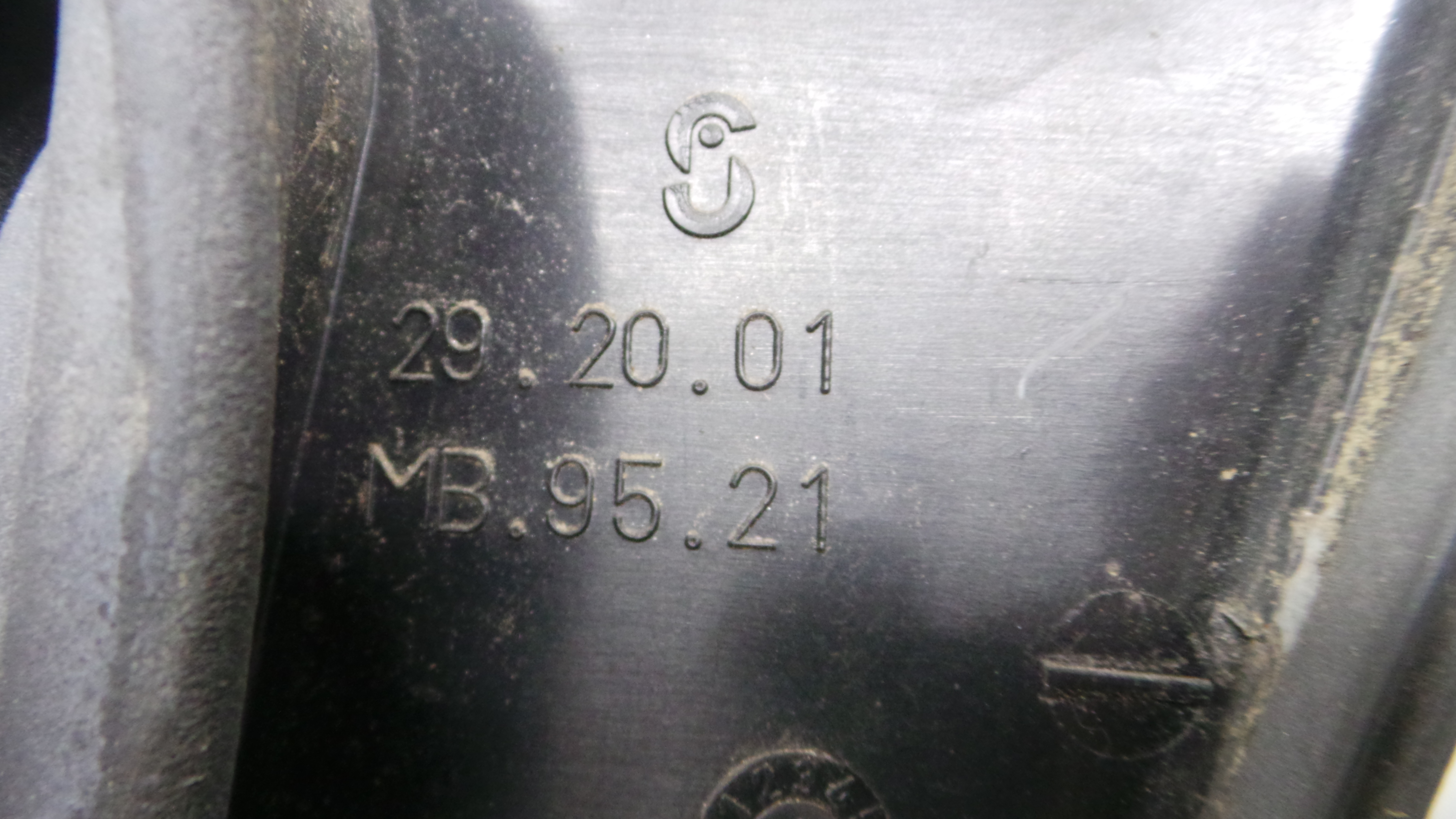 Farolim Stop Esq MB9521 - MITSUBISHI CARISMA (DA_)-33196615