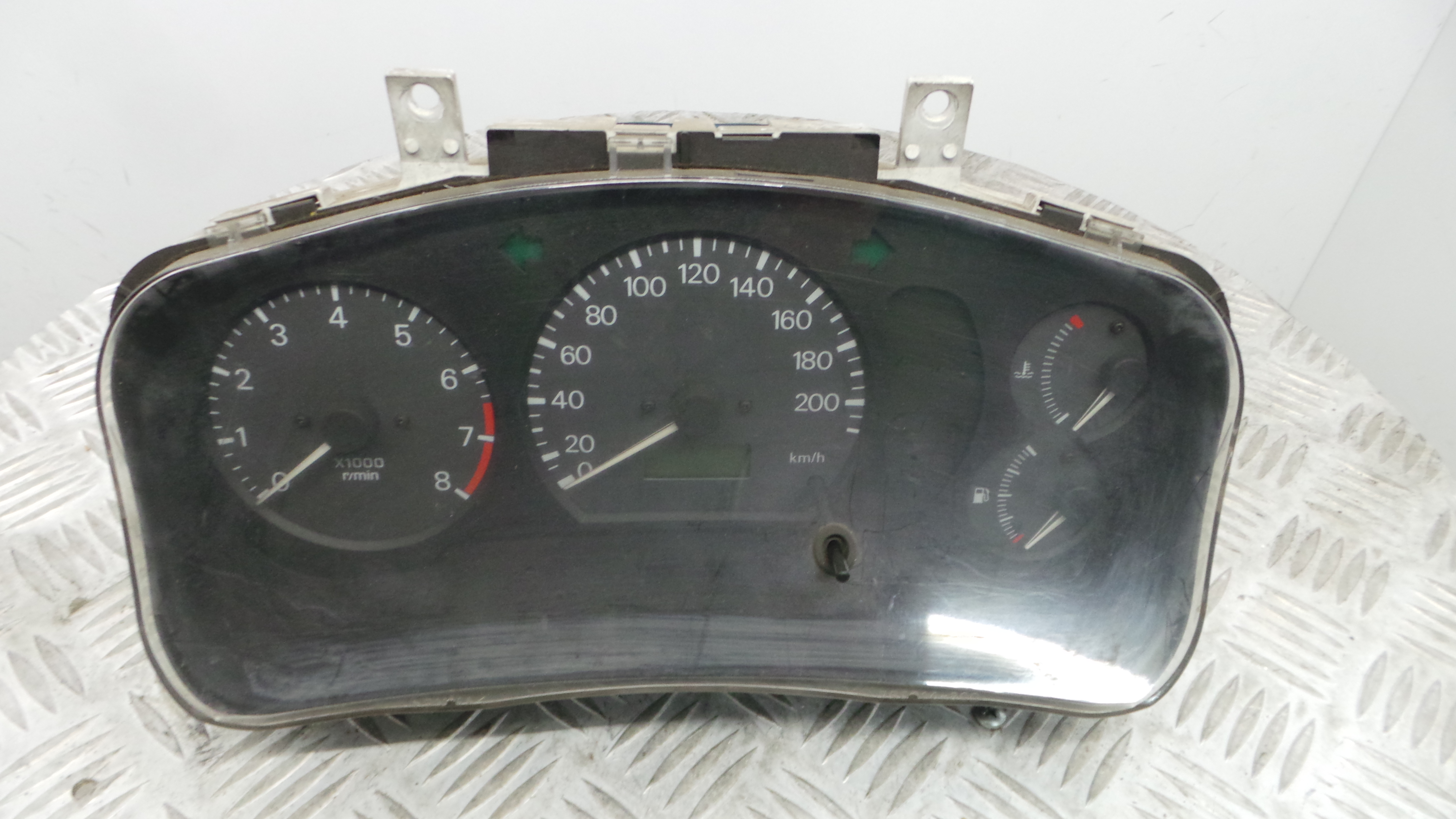 Quadrante MR233053 - MITSUBISHI COLT Mk V (CJ_, CP_), COLT V (CJ_, CP_)-33196655