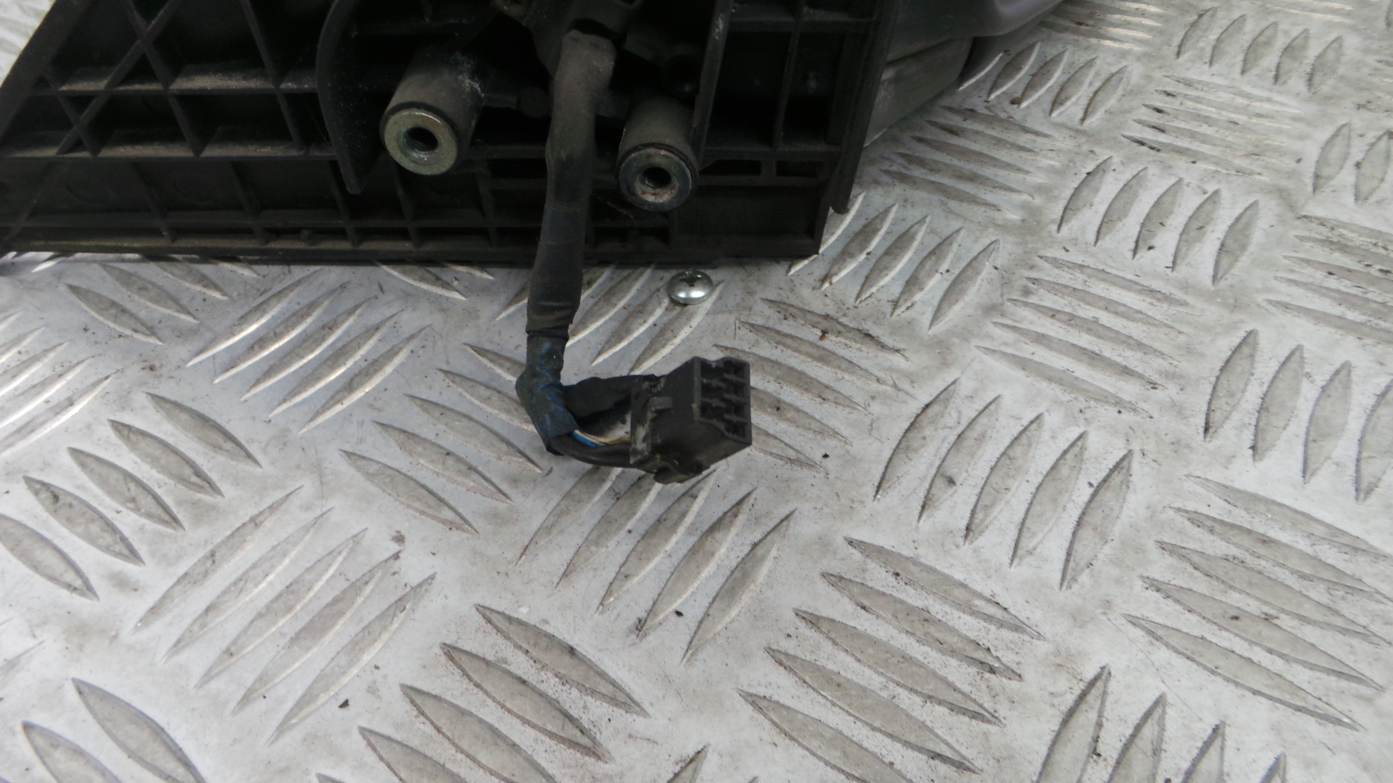 Espelho Retrovisor Dto MR478896 - MITSUBISHI COLT Mk V (CJ_, CP_), COLT V (CJ_, CP_)-33197002