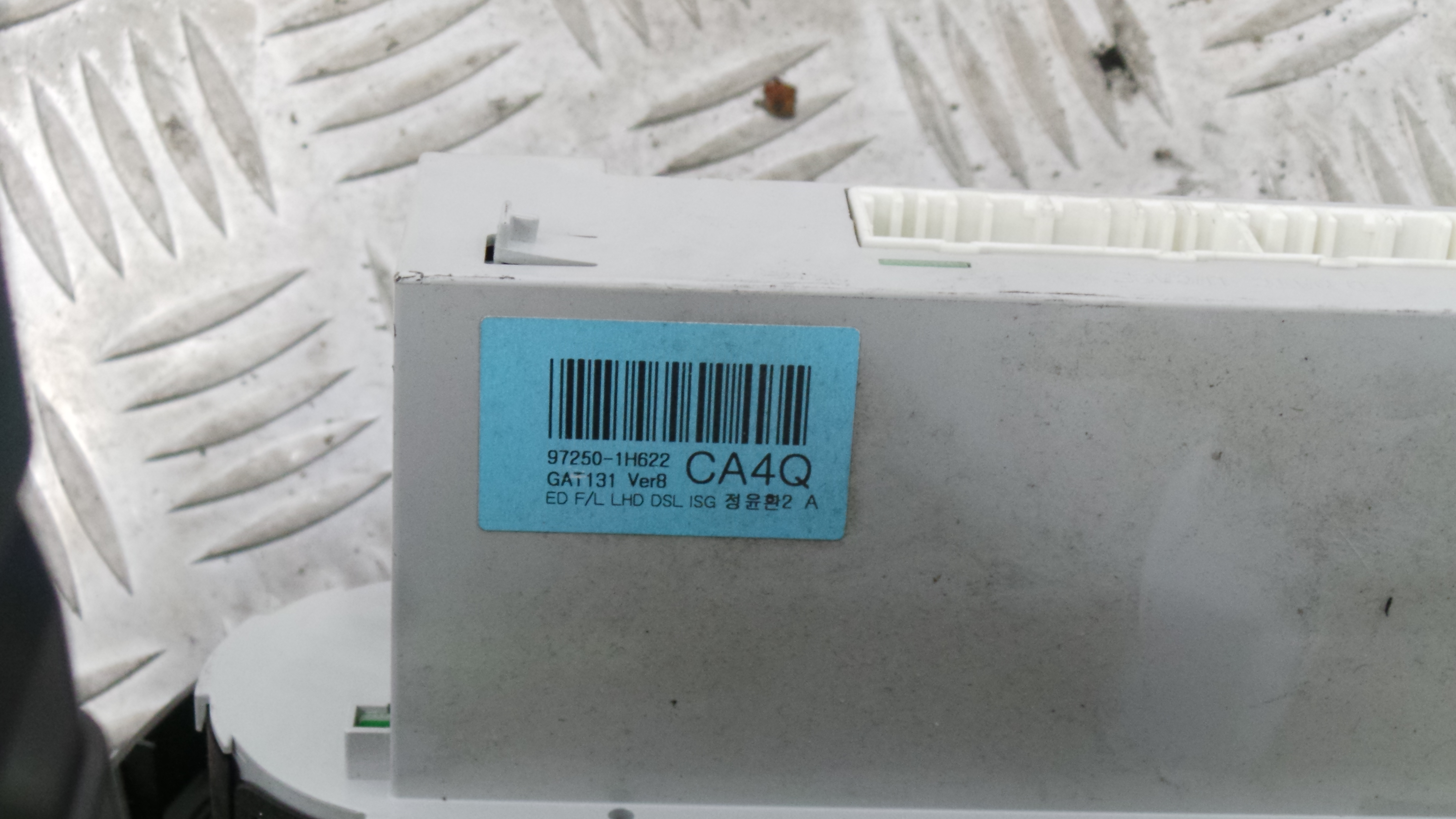 Consola central Tablier  95710-1H700 - KIA CEE'D Hatchback (ED)-33197340