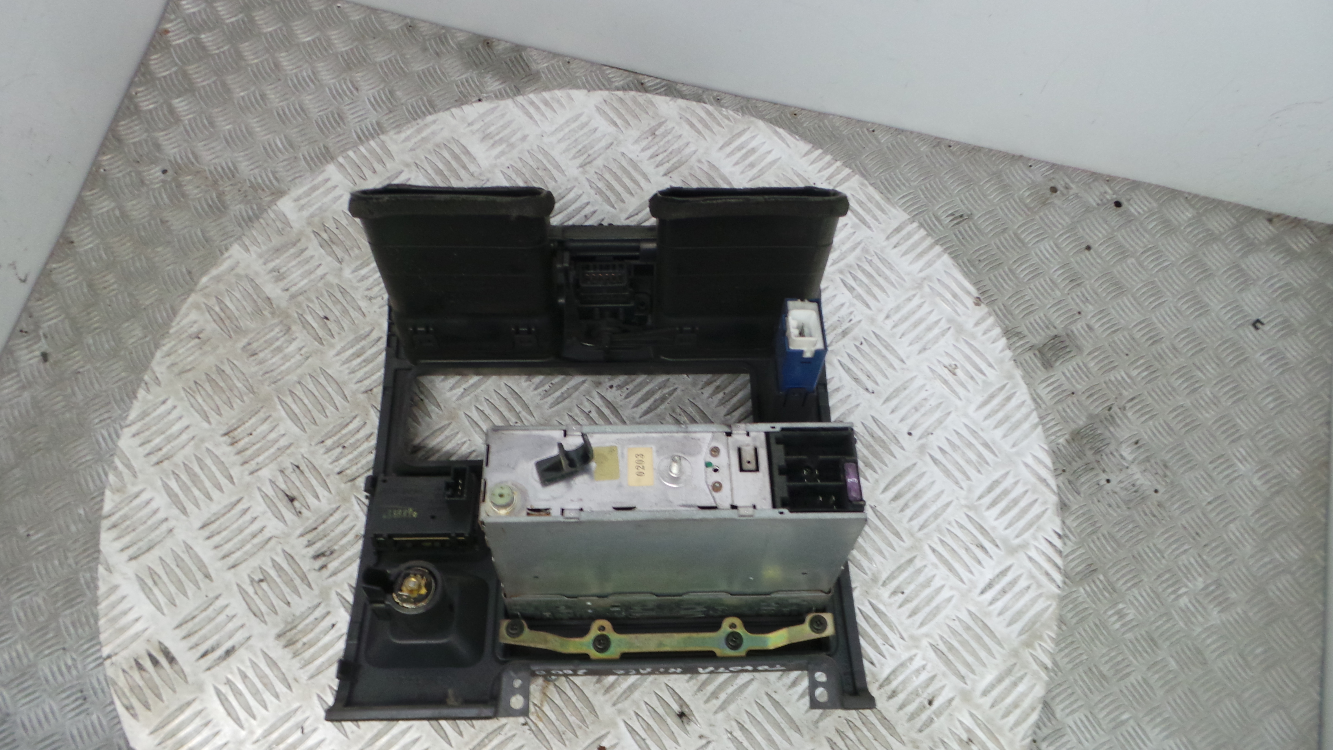 Consola central Tablier  BP8756W3269825 - TOYOTA HIACE IV Caixa (__H1_, __H2_)-33197344