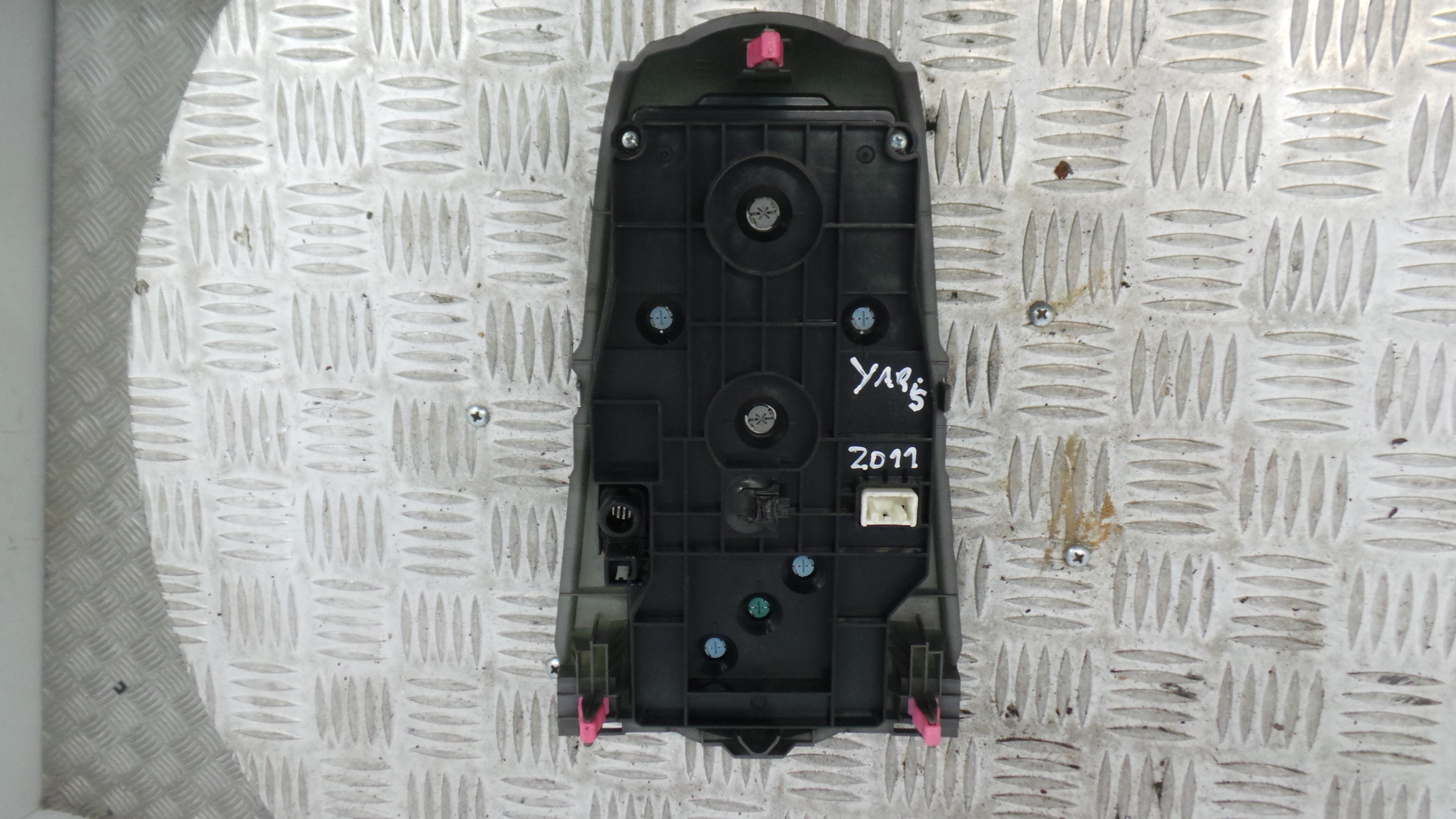 Comando da Sofagem / Climatronic 55900-0D280 - TOYOTA YARIS (_P13_), YARIS/VITZ (_P13_)-33197361