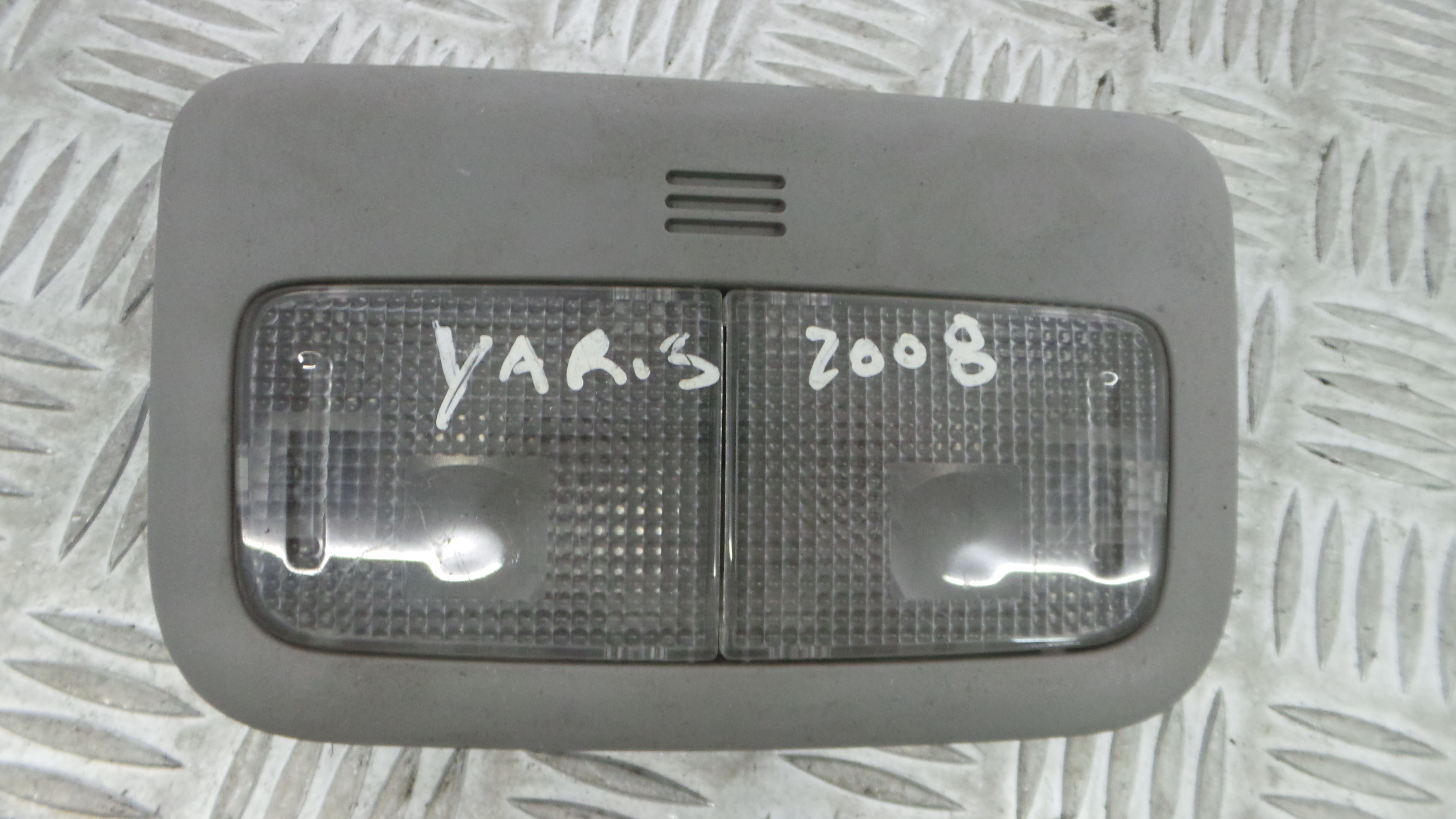 Plafonier Teto 81260-0D030 - TOYOTA YARIS (_P9_), YARIS/VITZ (_P9_)-33197446