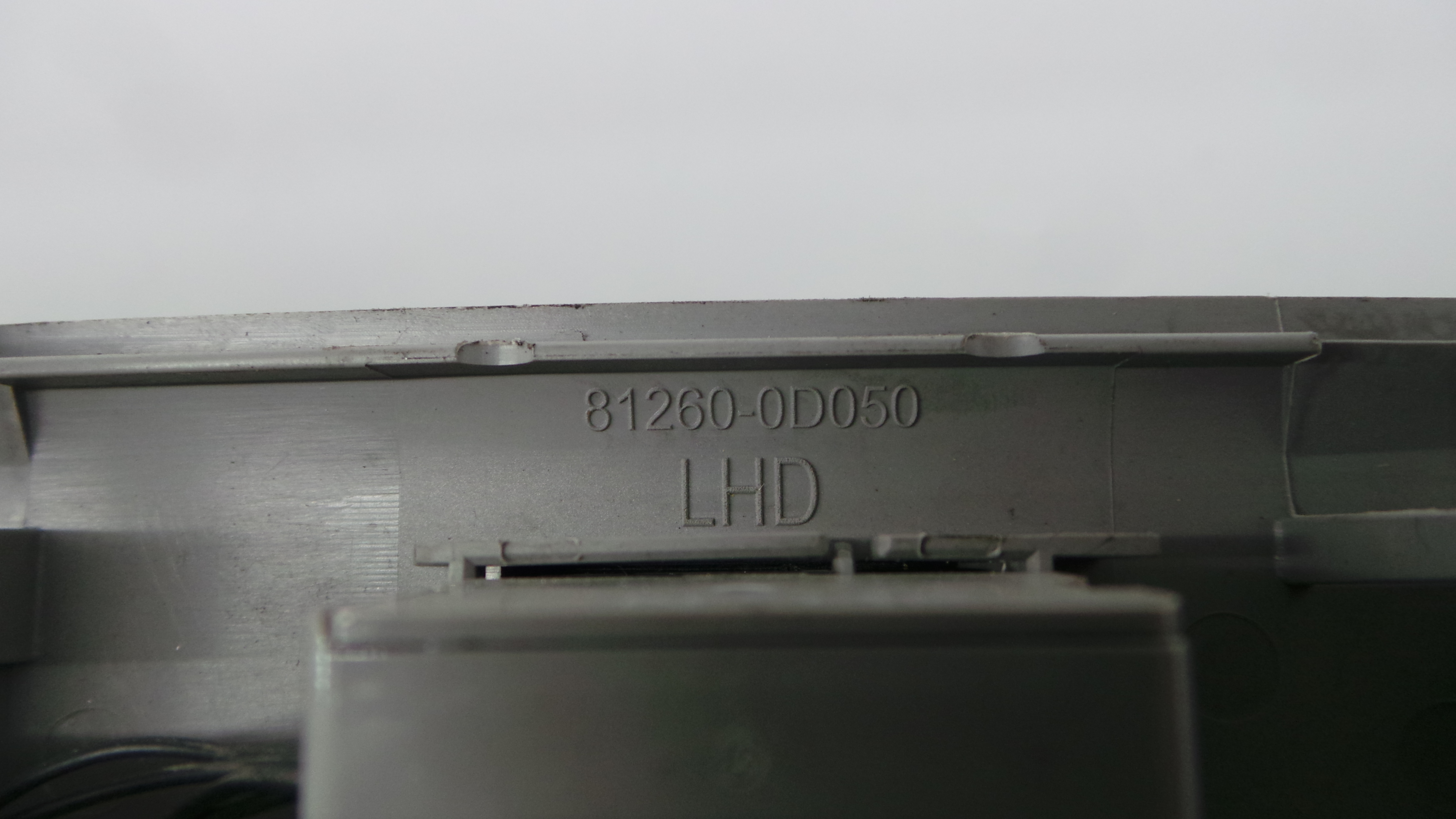 Plafonier Teto 81260-0D050 - TOYOTA YARIS (_P13_), YARIS/VITZ (_P13_)-33197513