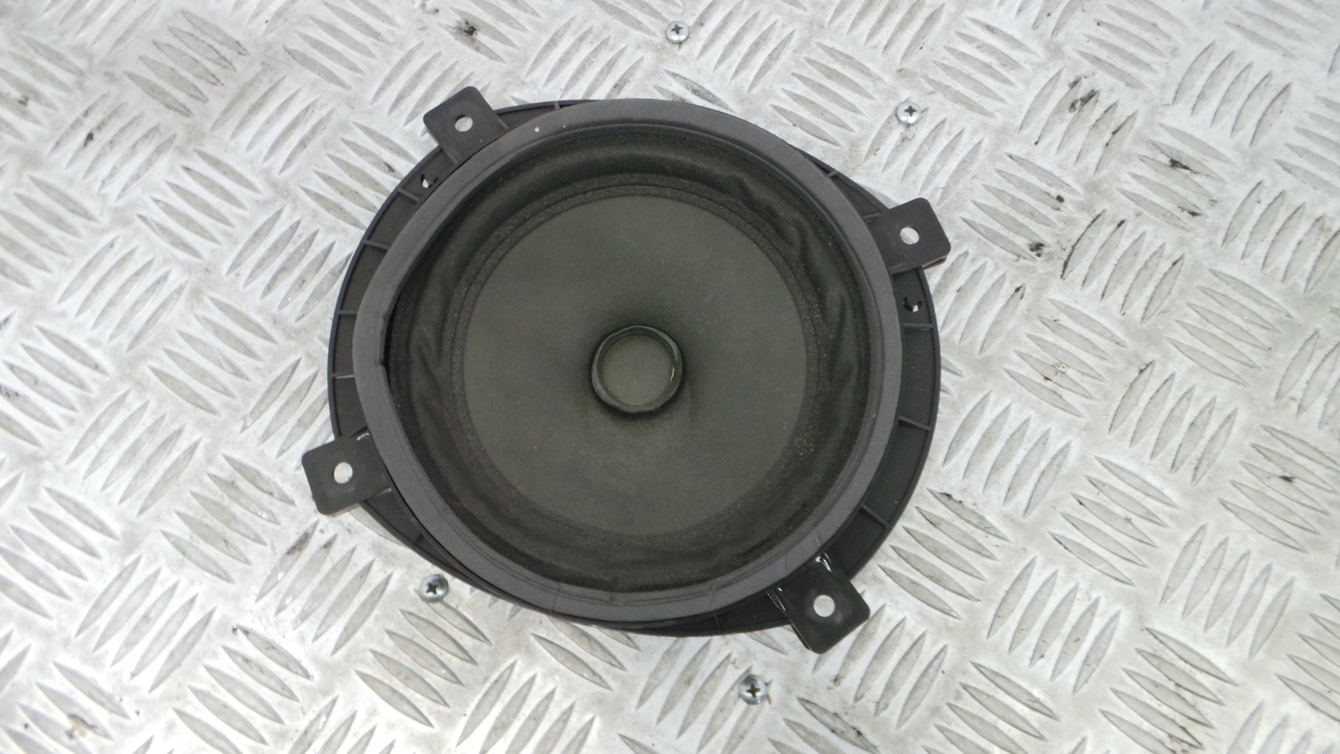 Colunas de Som - KIA CEE'D Hatchback (ED)-33197519 Colunas de Som - KIA CEE'D Hatchback (ED)-33197519