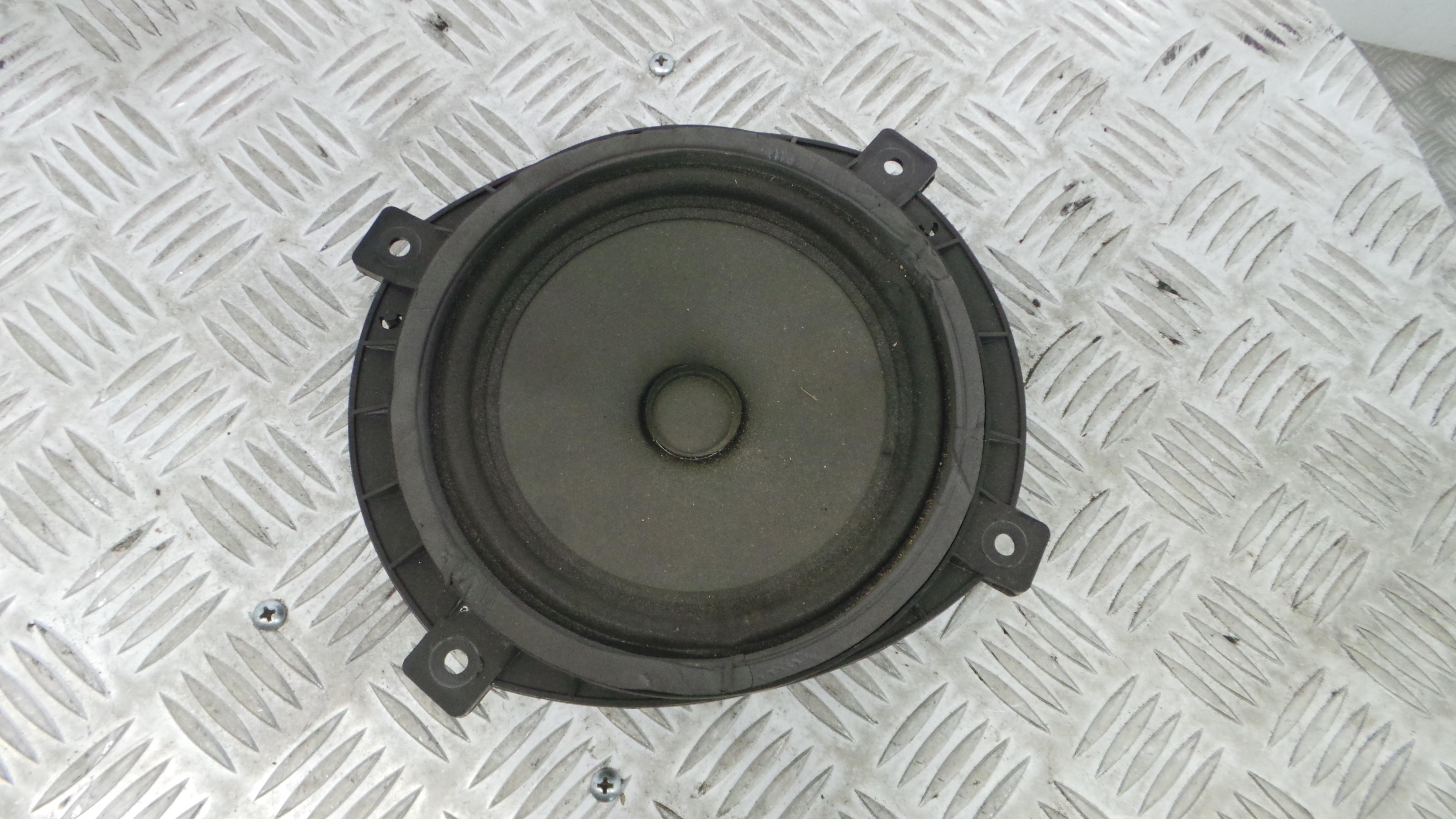 Colunas de Som - KIA CEE'D Hatchback (ED)-33197525 Colunas de Som - KIA CEE'D Hatchback (ED)-33197525