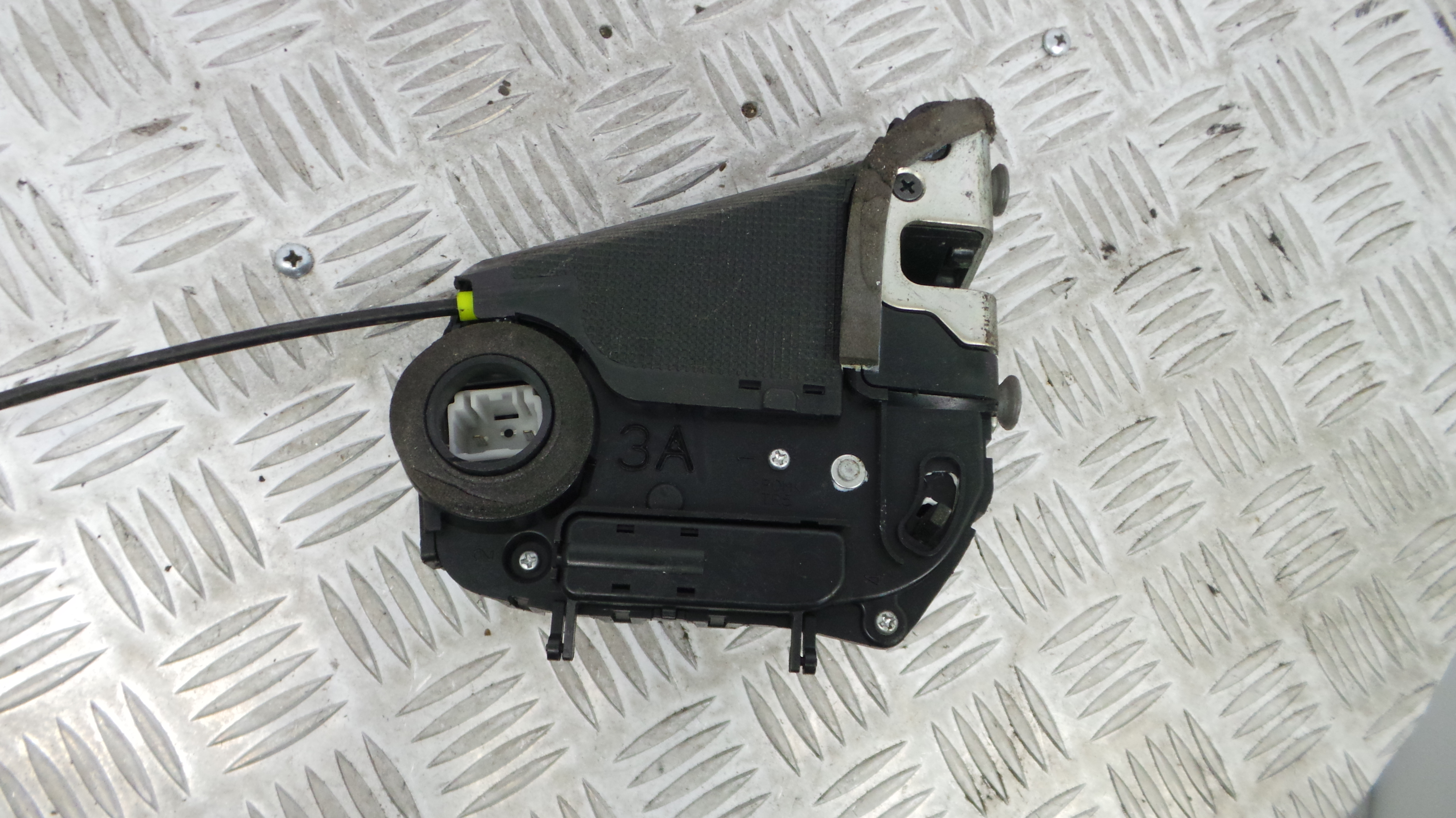 Fecho da Porta Trás Dto 690500D060 - TOYOTA YARIS (_P9_), YARIS/VITZ (_P9_)-33197569