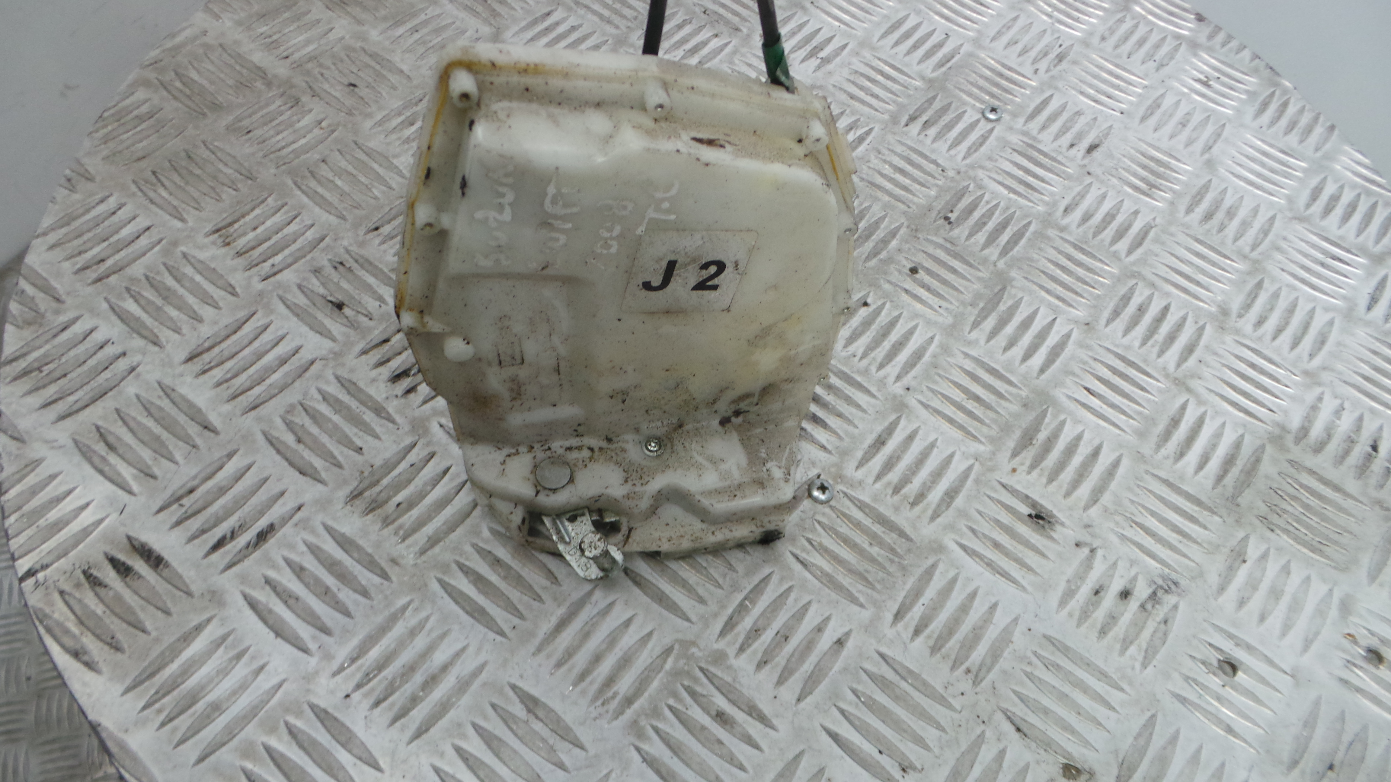 Fecho da Porta Trás Esq 82302-62J23-000 - SUZUKI SWIFT III (MZ, EZ)-33197607