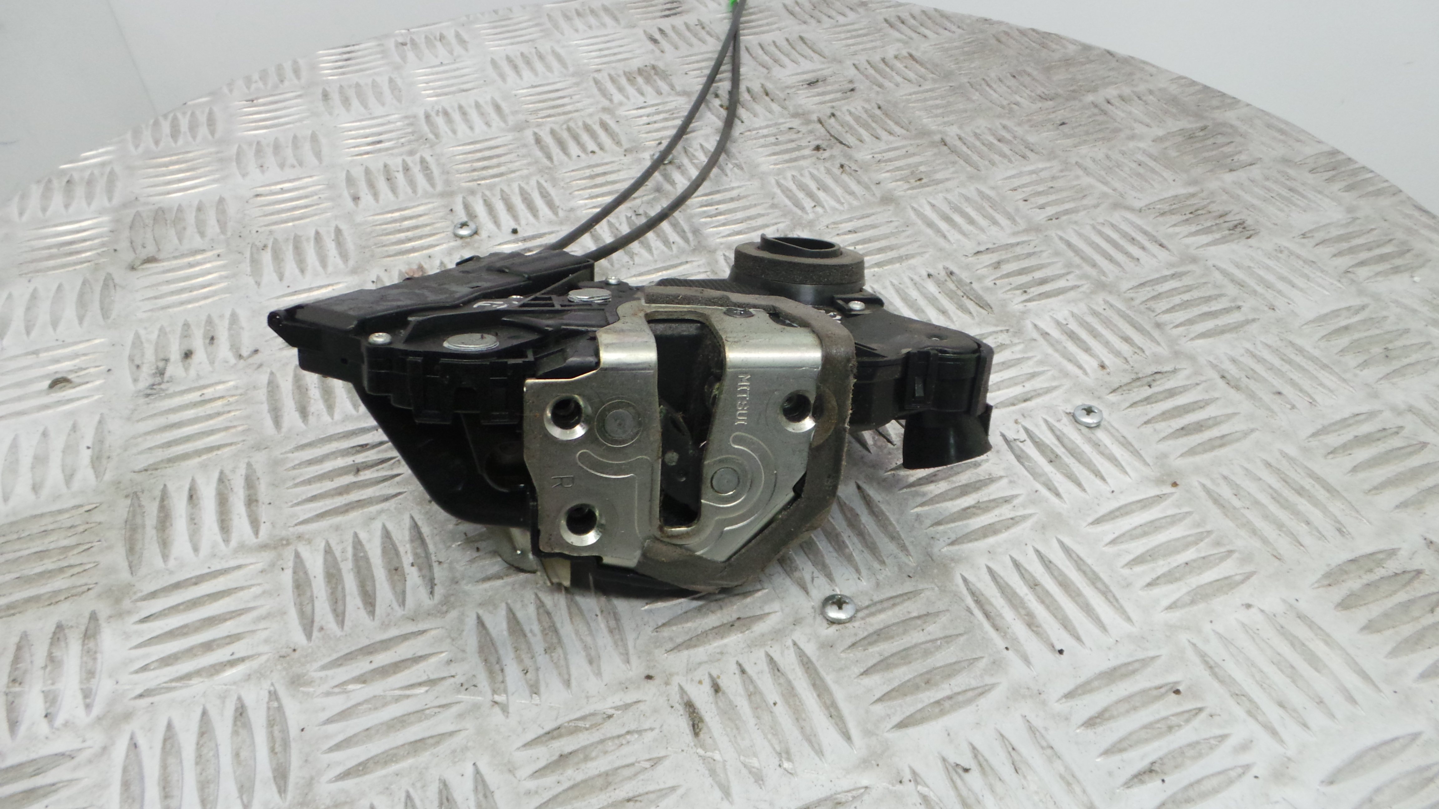 Fecho da Porta Frente Dto 690300D140 - TOYOTA YARIS (_P9_), YARIS/VITZ (_P9_)-33197695 Fecho da Porta Frente Dto 690300D140 - TOYOTA YARIS (_P9_), YARIS/VITZ (_P9_)-33197695