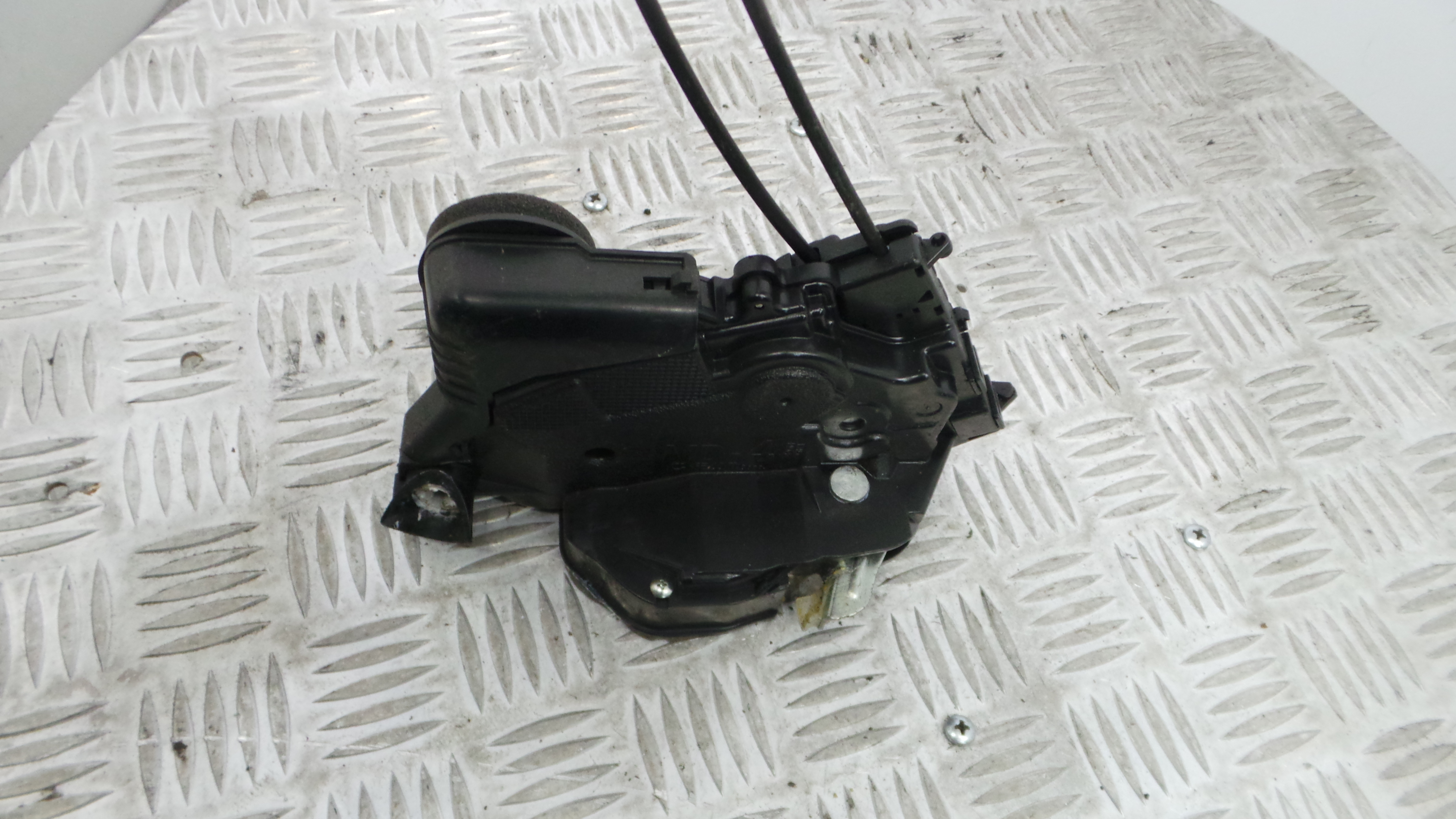 Fecho da Porta Frente Dto 690300D140 - TOYOTA YARIS (_P9_), YARIS/VITZ (_P9_)-33197695