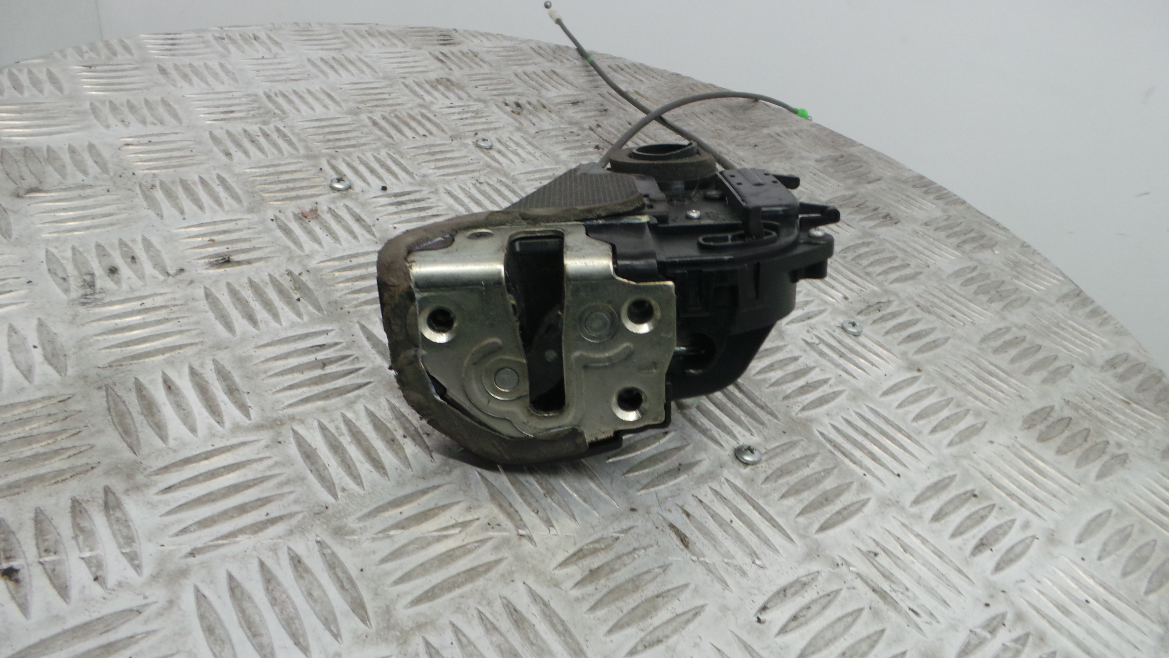 Fecho da Porta Trás Esq 690600D060 - TOYOTA YARIS (_P9_), YARIS/VITZ (_P9_)-33197700 Fecho da Porta Trás Esq 690600D060 - TOYOTA YARIS (_P9_), YARIS/VITZ (_P9_)-33197700