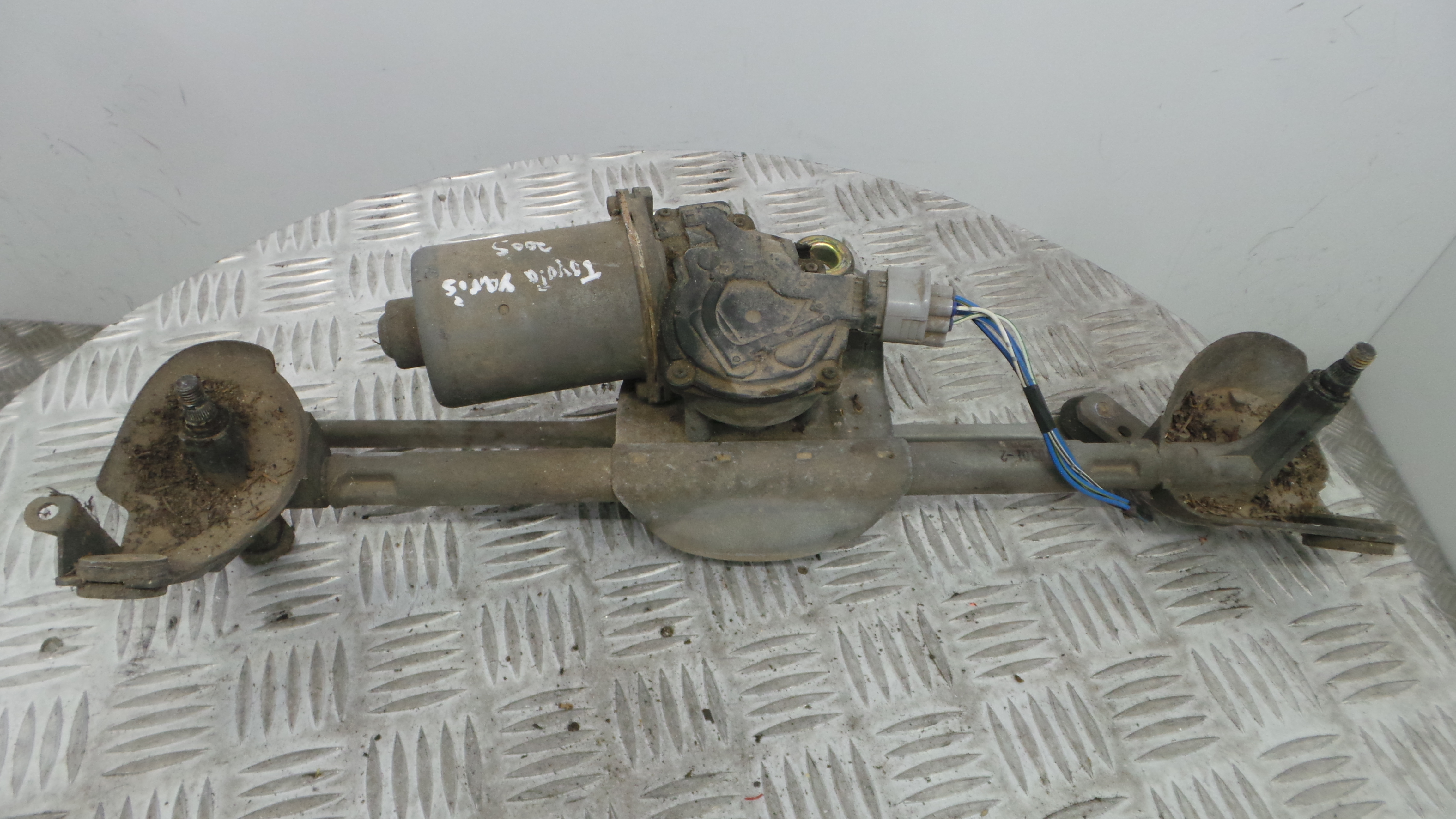 Motor Limpa Vidros Frente  85110-0D020 - TOYOTA YARIS (_P9_), YARIS/VITZ (_P9_)-33197868