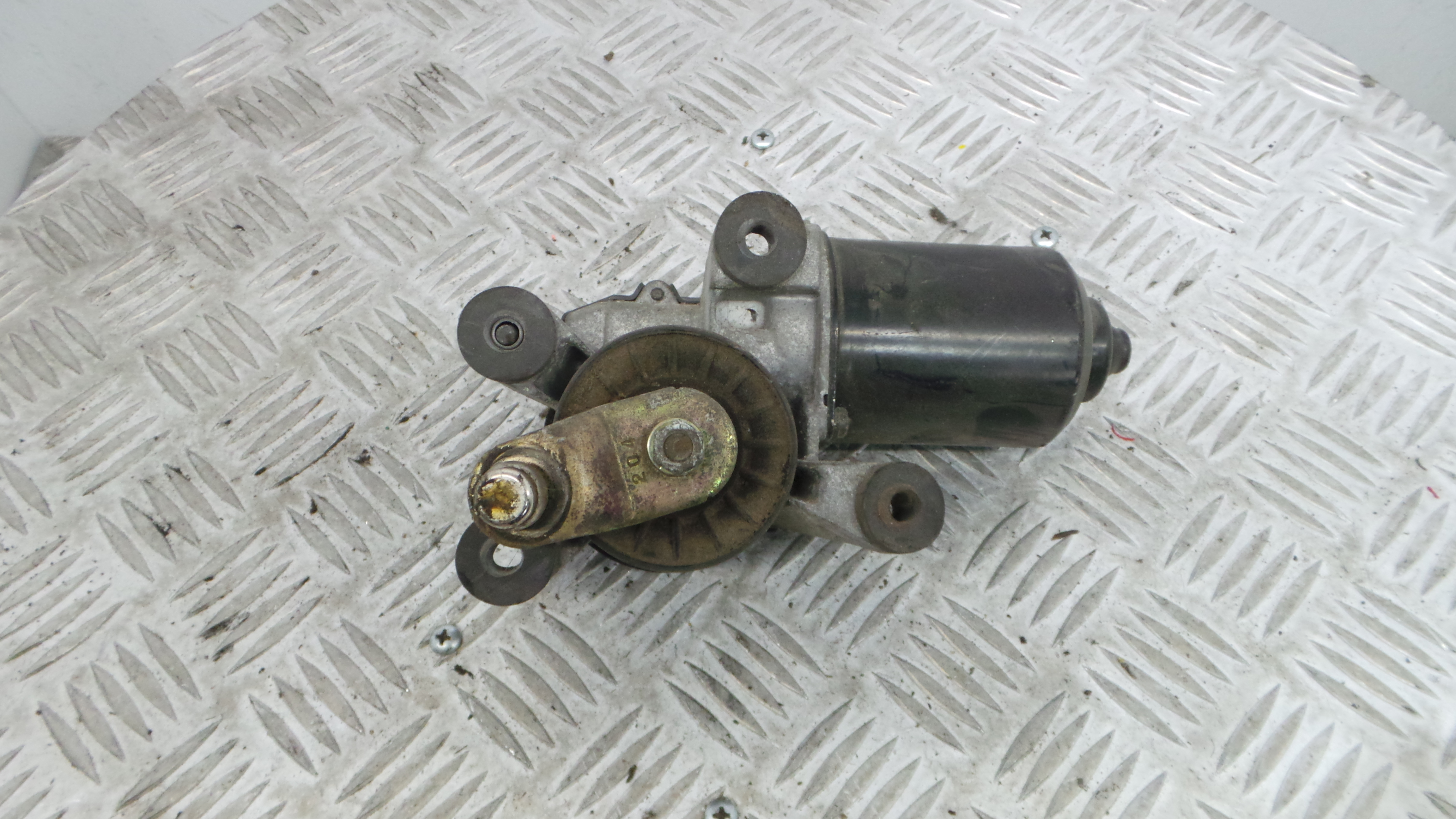Motor Limpa Vidros Trás 851300W011 - TOYOTA COROLLA (_E11_)-33197908