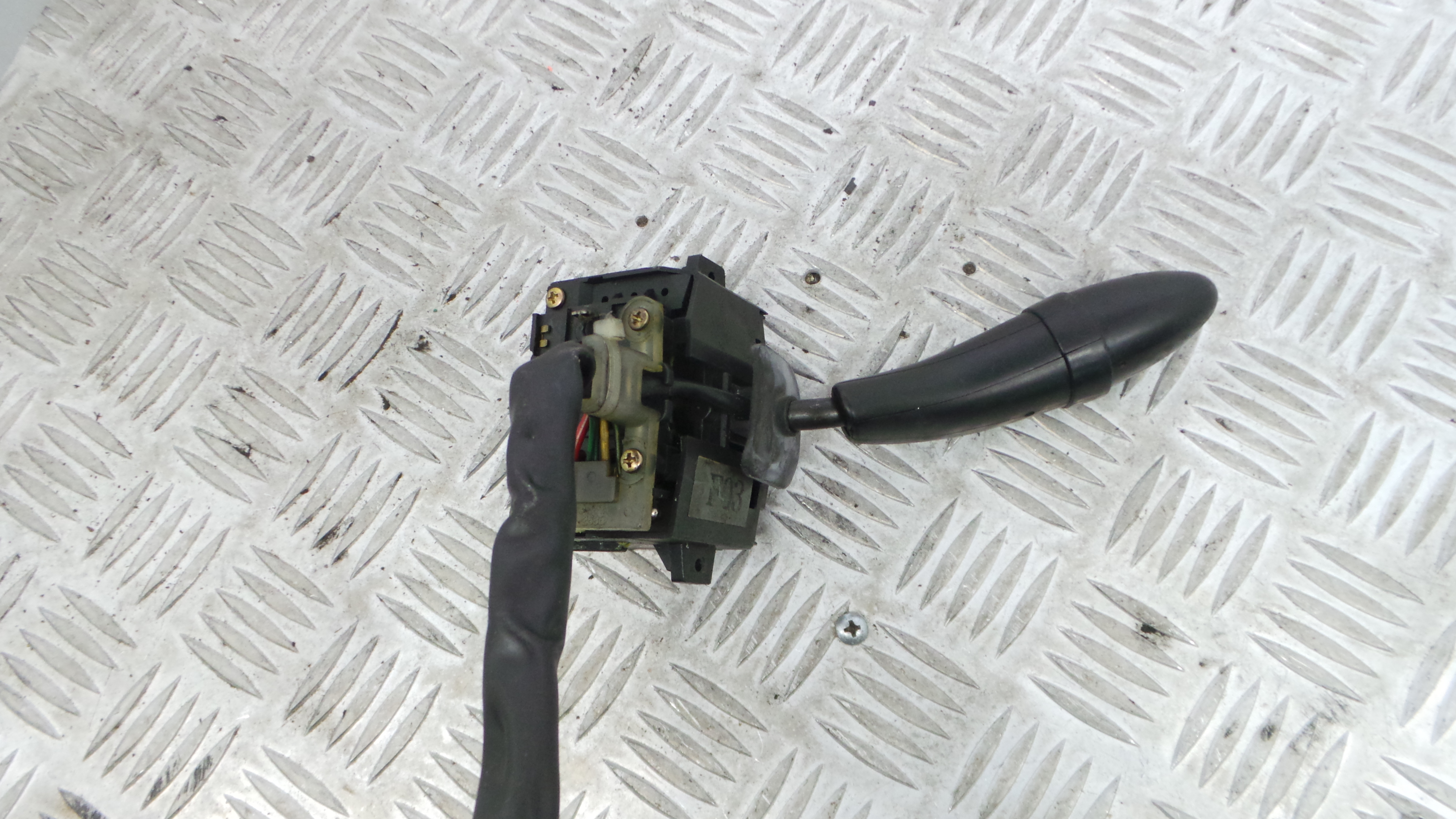 Comando das luzes   - HYUNDAI ELANTRA II (J-2), LANTRA II (J-2), LANTRA Mk II (J-2)-33197931